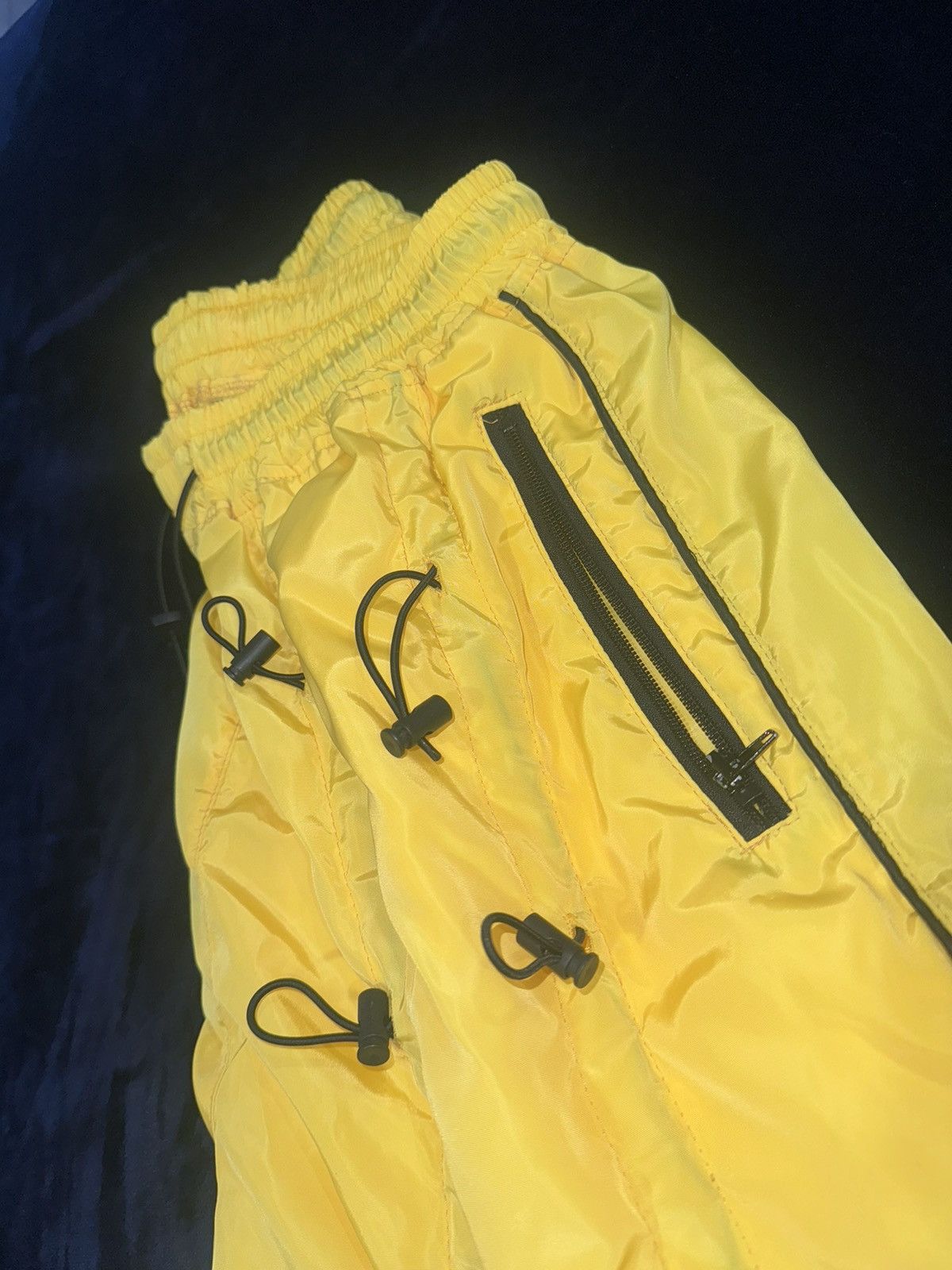 Hypebeast Yellow Gonchang Shorts Size US 33 - 7 Thumbnail