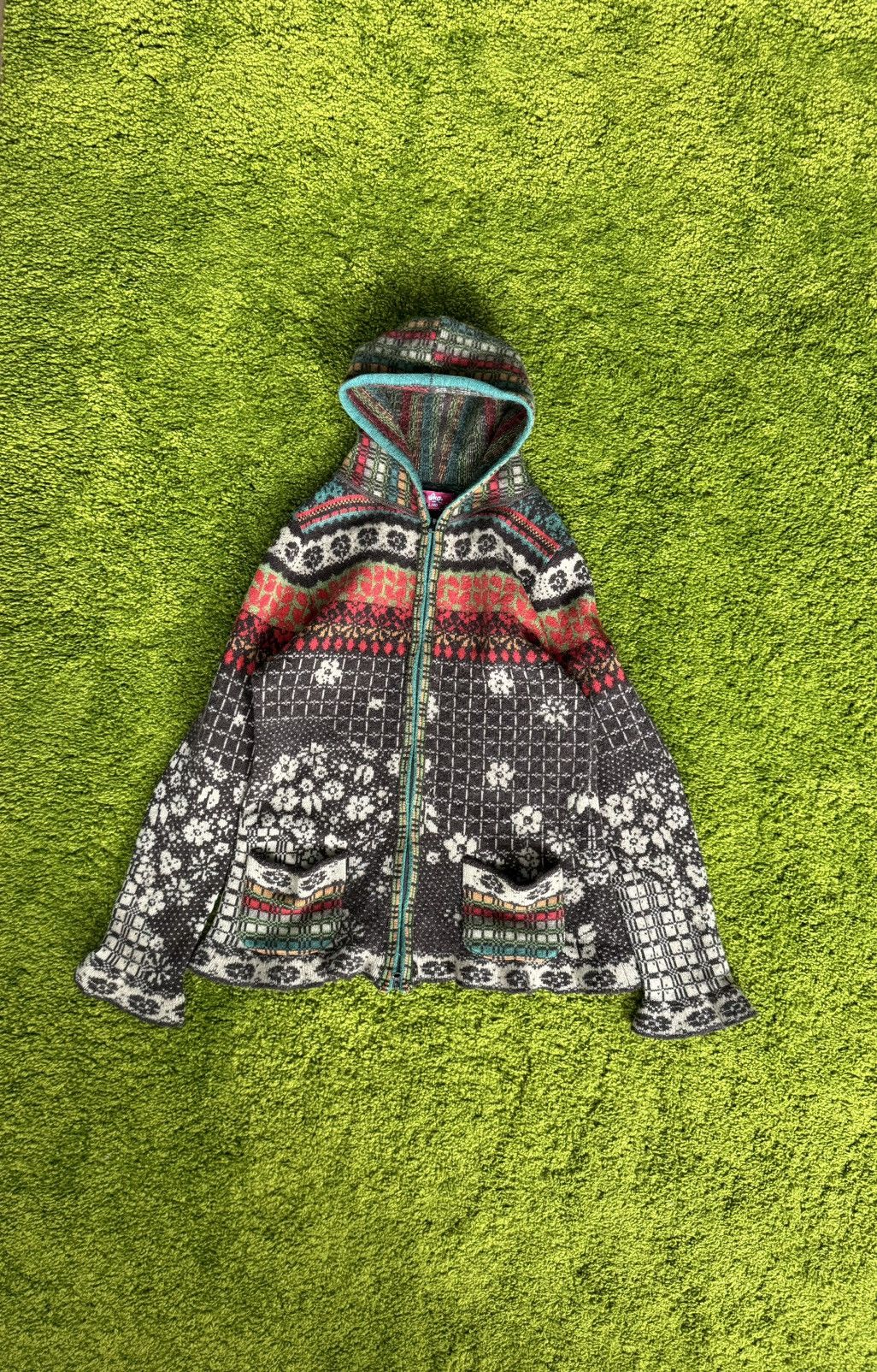 Designer Ivko avant garde 100% wool hoodie Size L / US 10 / IT 46 - 1 Thumbnail