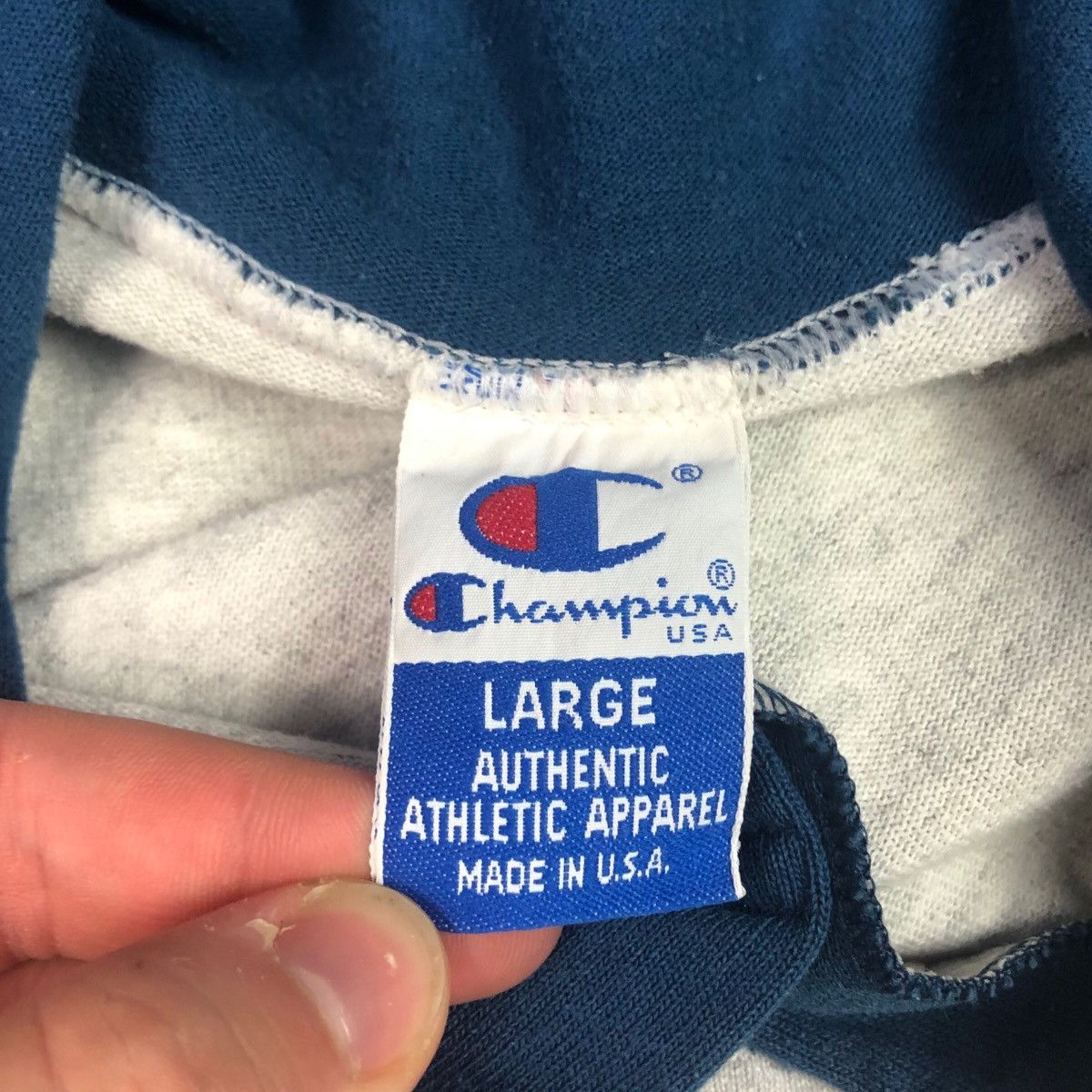Champion × Vintage Vintage 90s Champion Embroidered Logo Hoodie Sweatshirt L Size US M / EU 48-50 / 2 - 3 Thumbnail