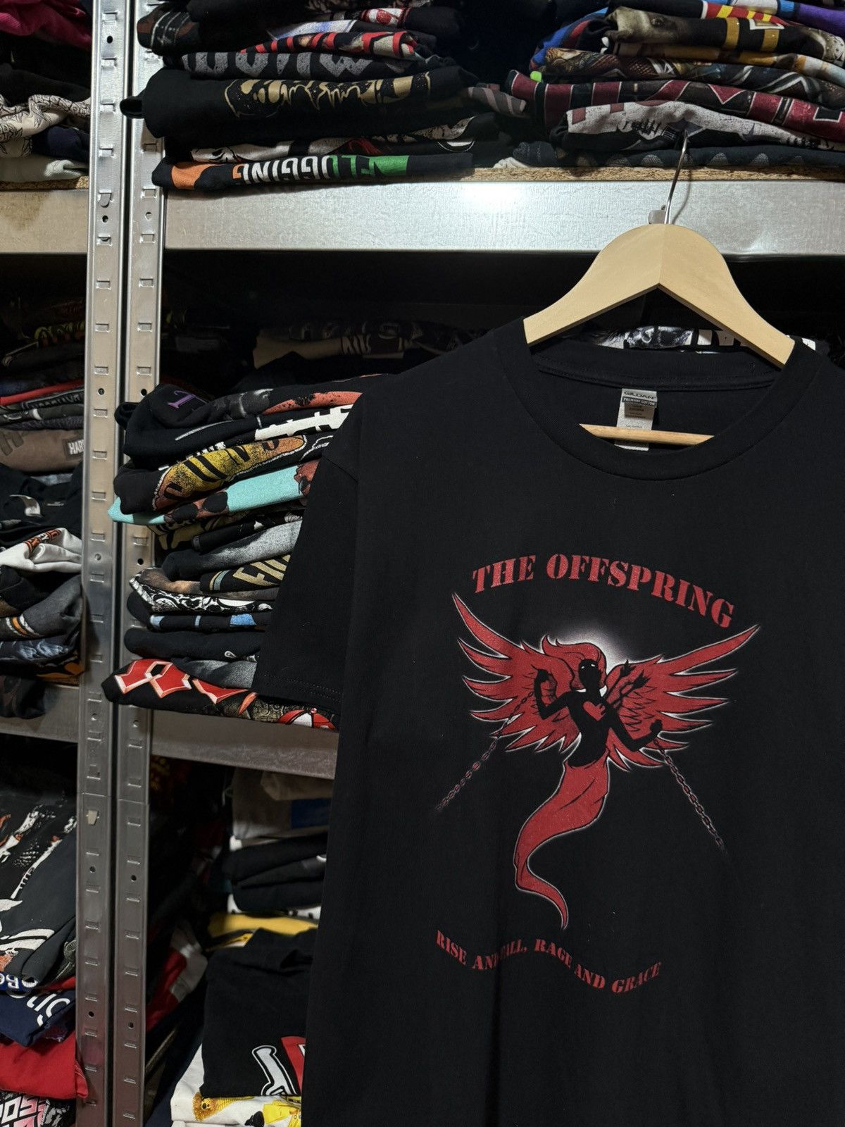 Vintage Vintage The Offspring Rise And Fall Rage And Grace T-Shirt Size US XL / EU 56 / 4 - 3 Thumbnail