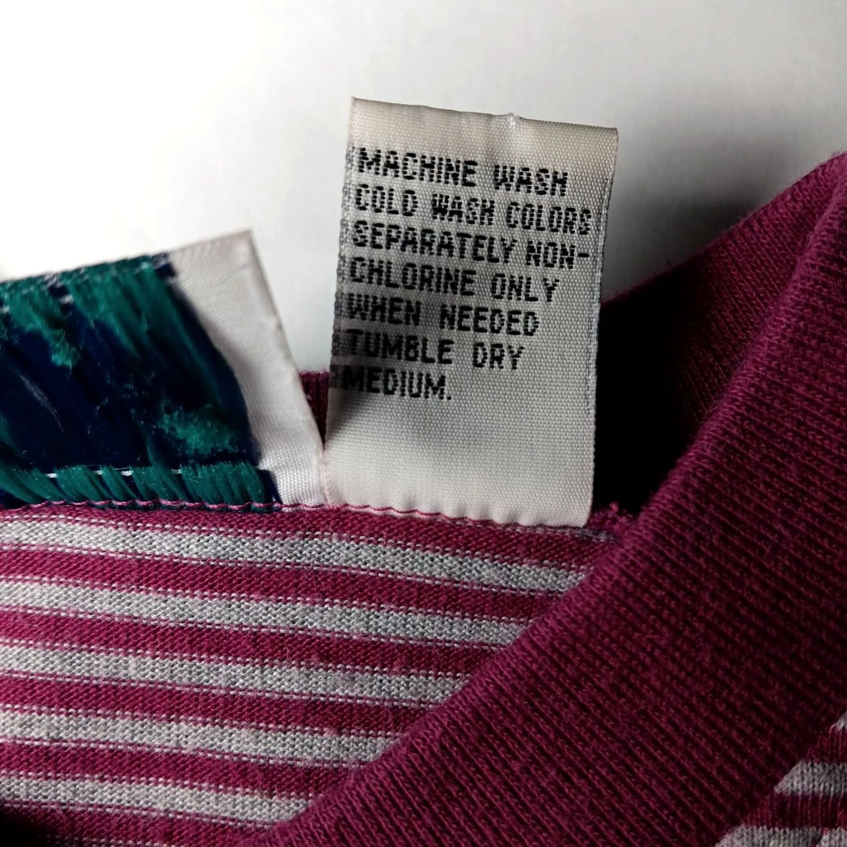 Vintage Bold Spirit Shirt Retro Stripe Vintage Grunge Pink Gray Womens Casual S 3 Button Crew Neck Size S / US 4 / IT 40 - 6 Thumbnail