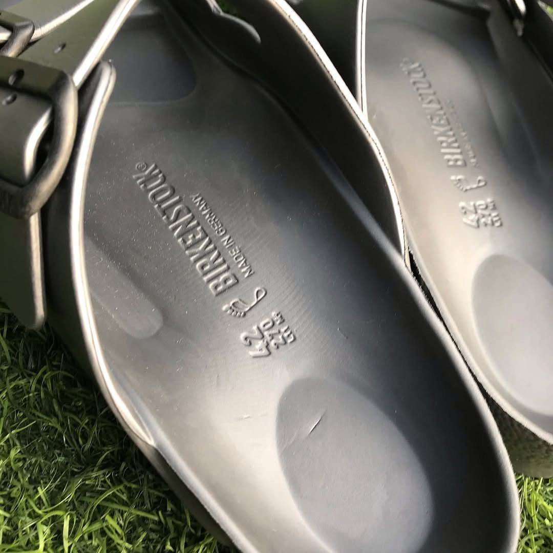 Birkenstock × Hypebeast Birkenstock ARIZONA grey mettalic Eva Rubber Size 42 eur Size US 8 / EU 41 - 7 Thumbnail