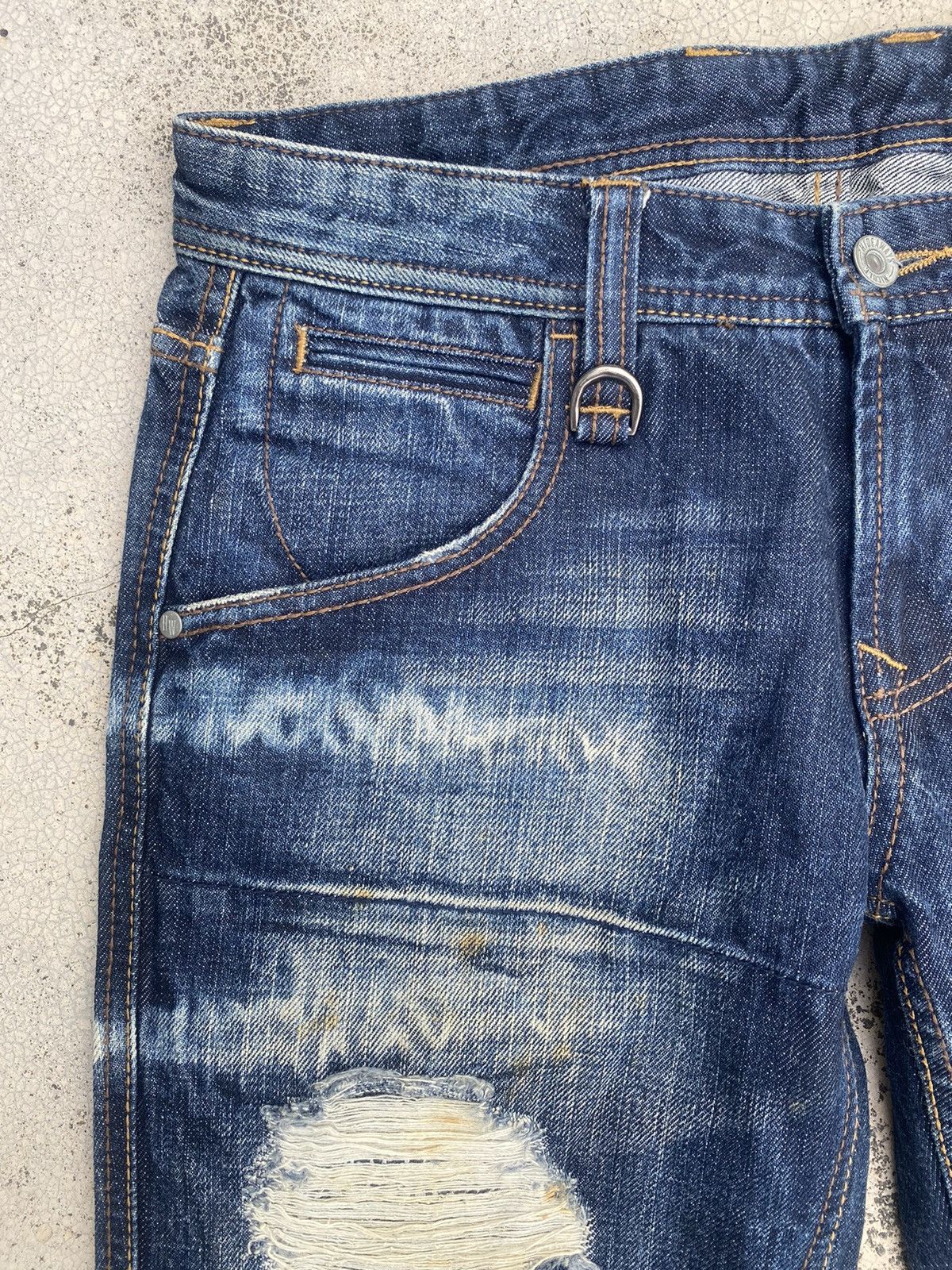 HIDEAWAYS × Japanese Brand Japanese Brand Hideways Distressed Claw Mark Faded Jeans Size US 30 / EU 46 - 4 Thumbnail