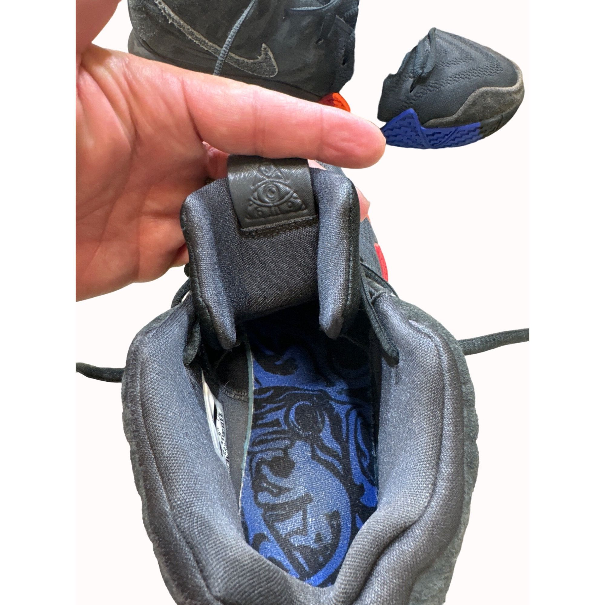 Nike Nike Kyrie Irving Year of The Monkey 2017 men’s black basket Size US 10 / EU 43 - 12 Thumbnail