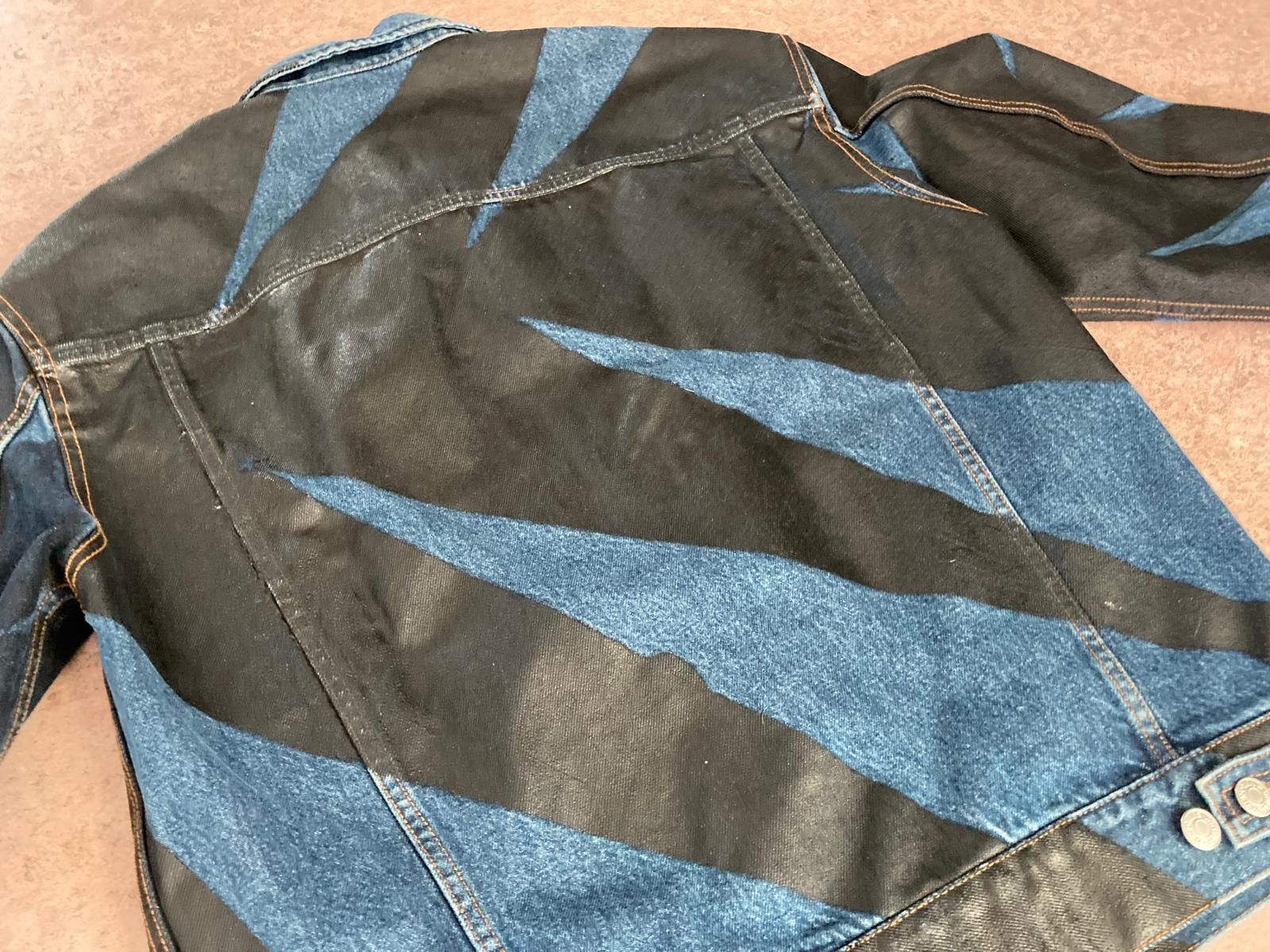 Dries Van Noten Dries Van Noten AW23 Coated Denim Jacket Size M Size US M / EU 48-50 / 2 - 5 Thumbnail