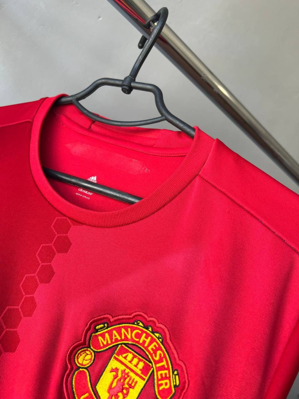 Adidas 2016 MANCHESTER UNITED ADIDAS HOME SOCCER FOOTBALL JERSEY S Size US S / EU 44-46 / 1 - 8 Thumbnail