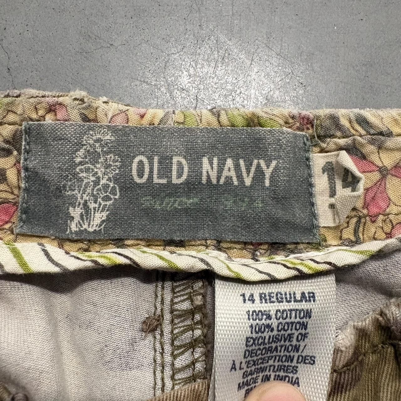 Old Navy Crazy Vintage Y2K/2000s Super Baggy Wideleg Old Navy Camo Skater Cargo Pants! Size US 34 / EU 50 - 6 Thumbnail