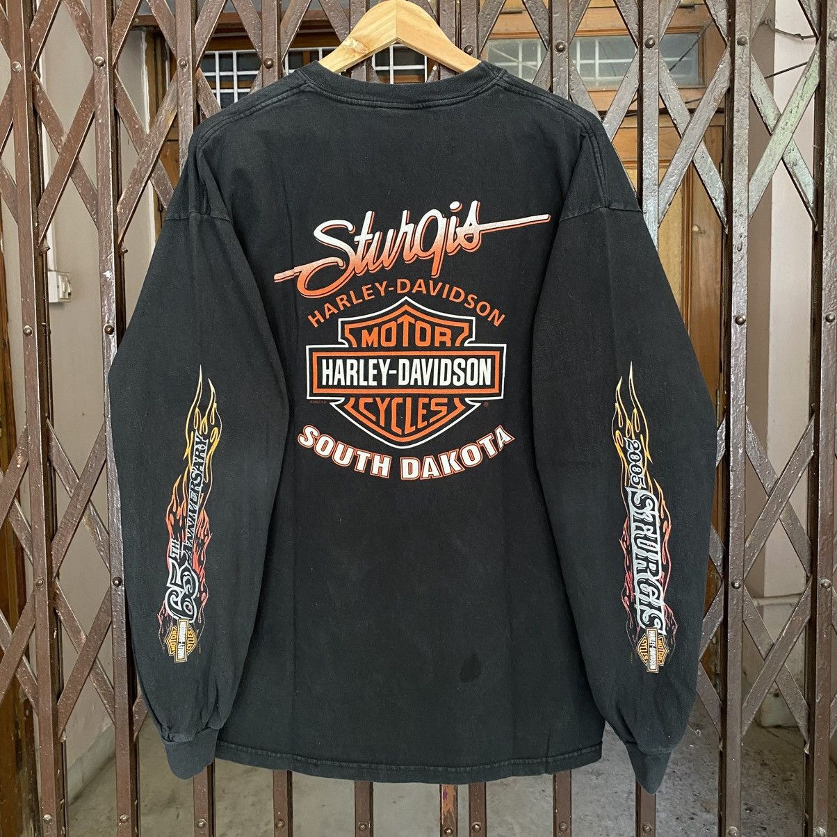 Vintage Vtg 2005 Harley Davidson Sturgis Black Hills Rally Tshirt Size US XL / EU 56 / 4 - 7 Thumbnail