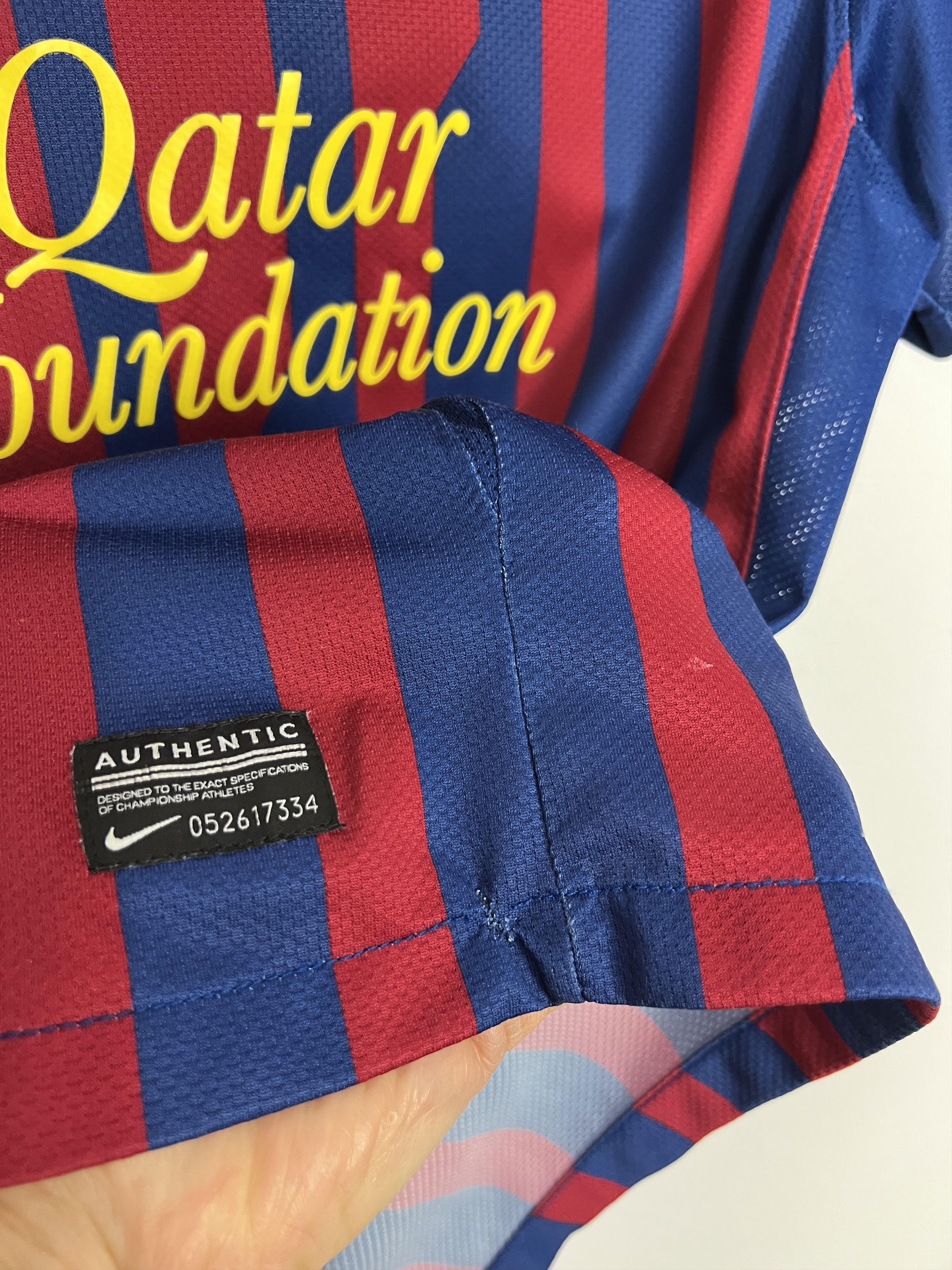 Nike Barcelona football shirt Soccer Messi Jersey Trikot Camiseta Size US S / EU 44-46 / 1 - 8 Thumbnail