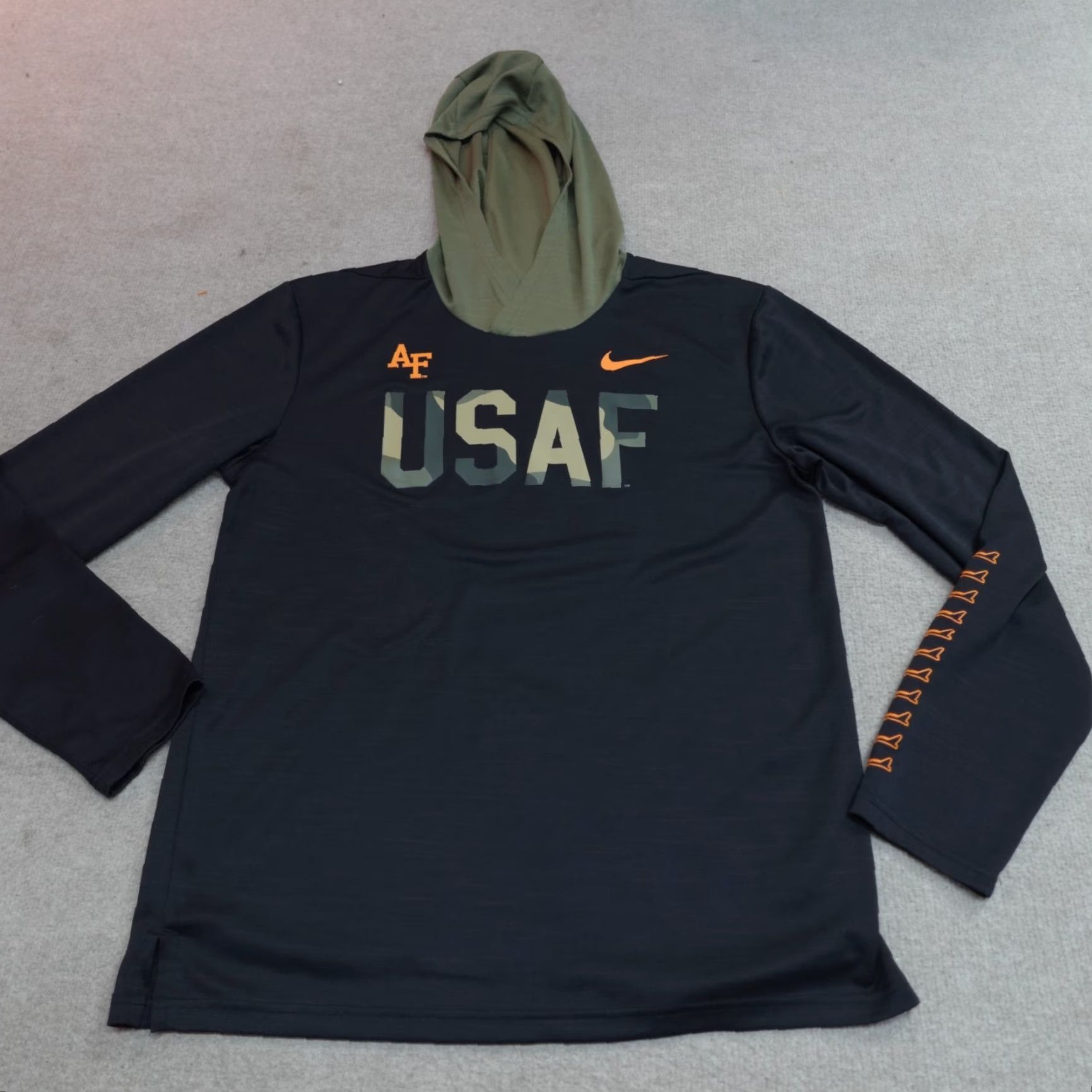 Nike Nike Shirt Medium Black USAF Dri-FIT Long Sleeve Pullover Crew Neck Mens Shirt Size US M / EU 48-50 / 2 - 2 Thumbnail