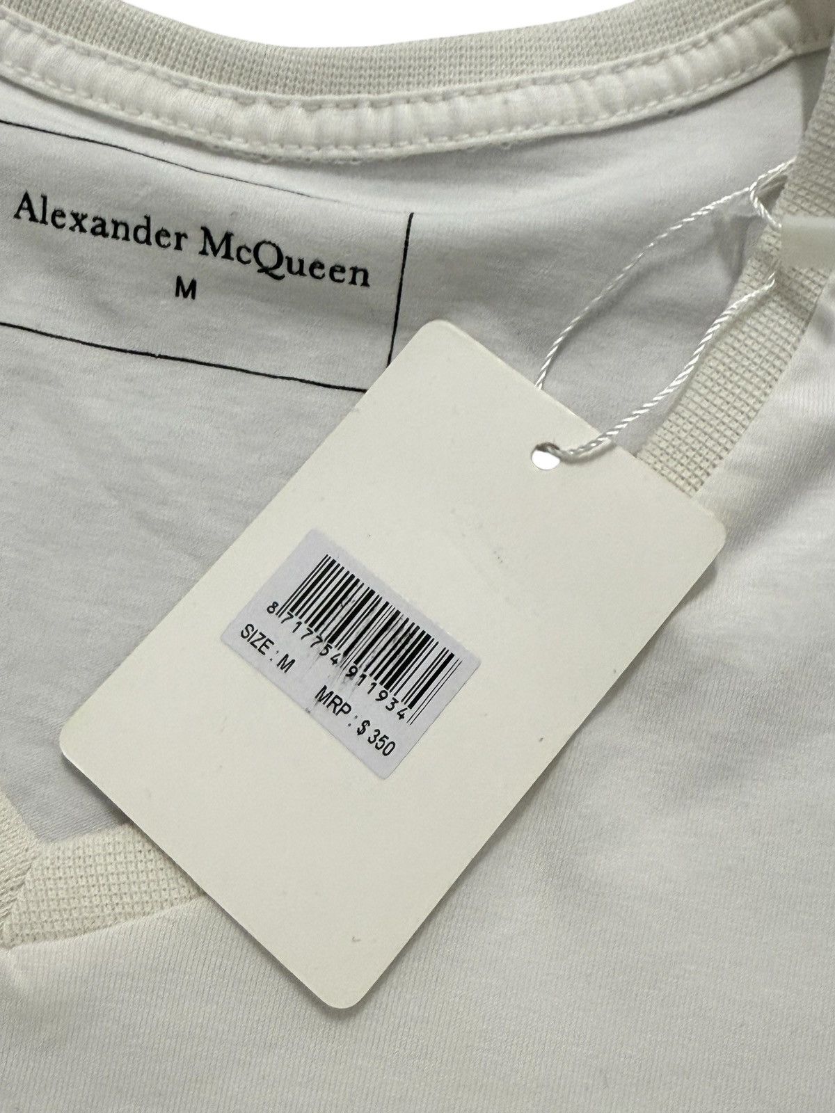 Alexander McQueen Alexander Mcqueen v neck logo t Size US M / EU 48-50 / 2 - 6 Thumbnail
