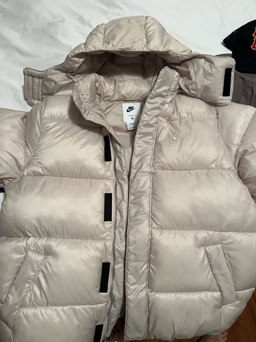 Nike Nike Life “Puffer Therma Fit Loose” Jacket Size US L / EU 52-54 / 3 - 1 Thumbnail