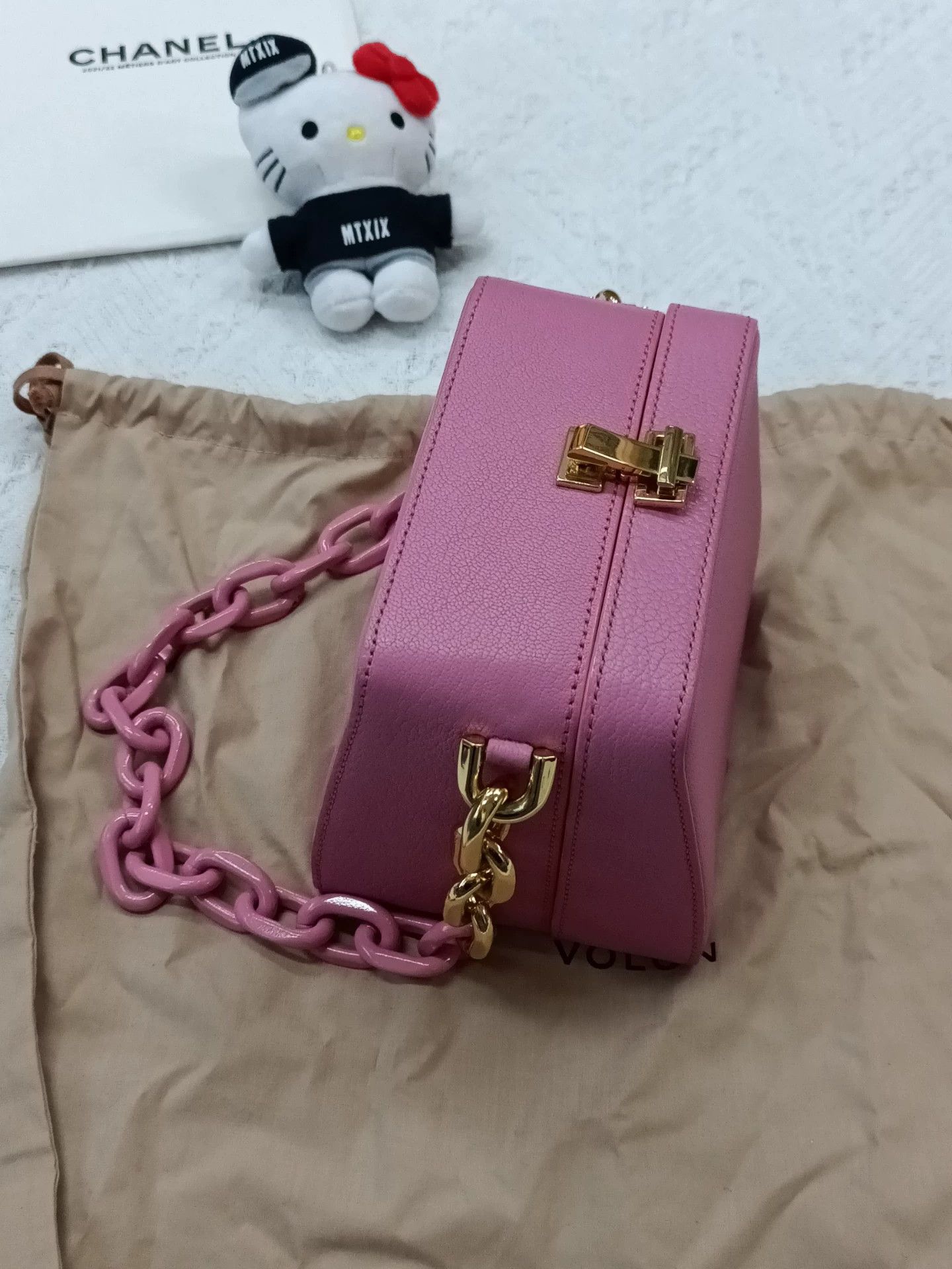 Other The Volon Pink Chain Bag w/Dustbag 15x12x14 Size ONE SIZE - 2 Thumbnail
