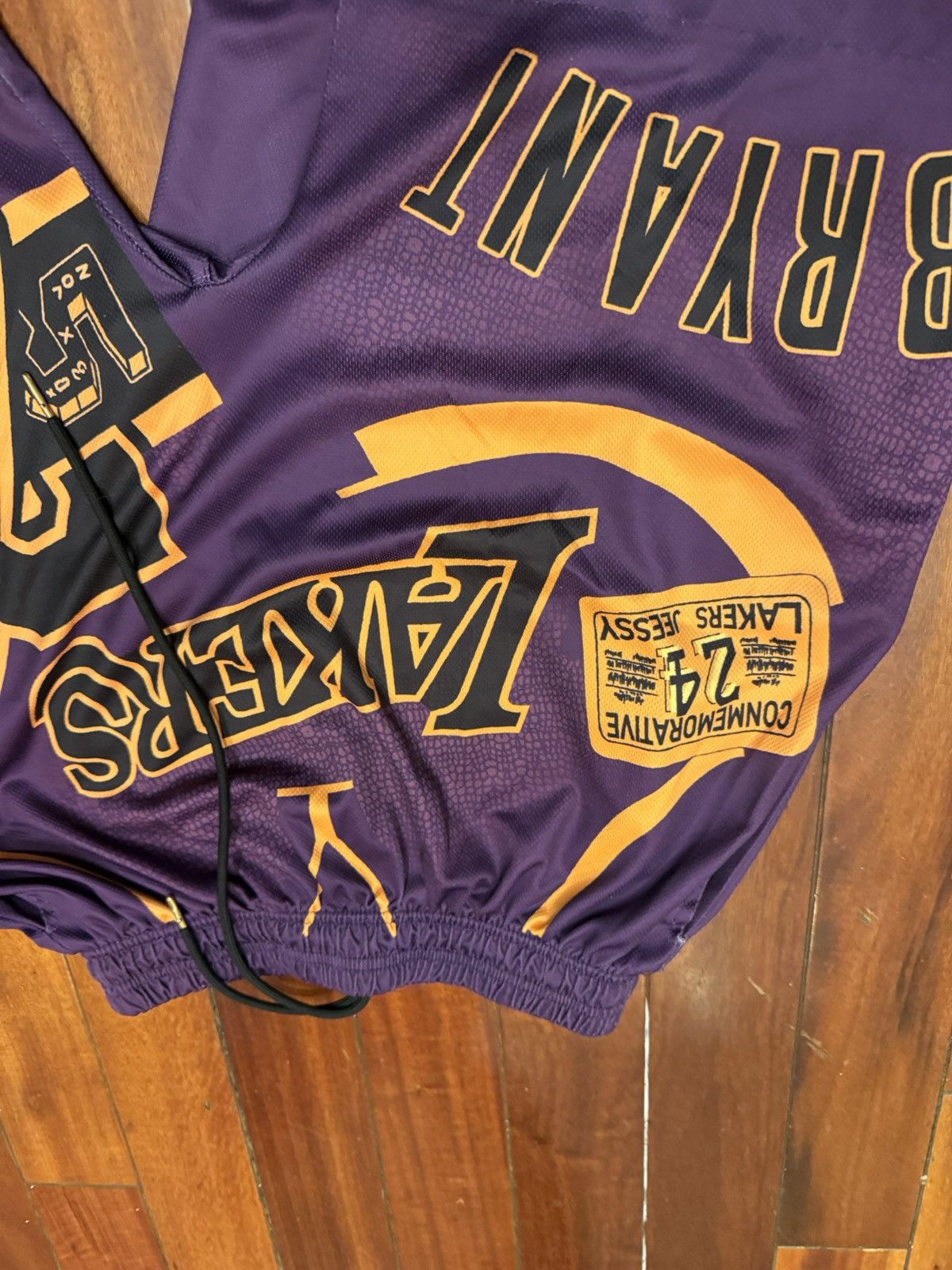 Vintage Kobe Bryant Lakers shorts Size US 33 - 4 Thumbnail