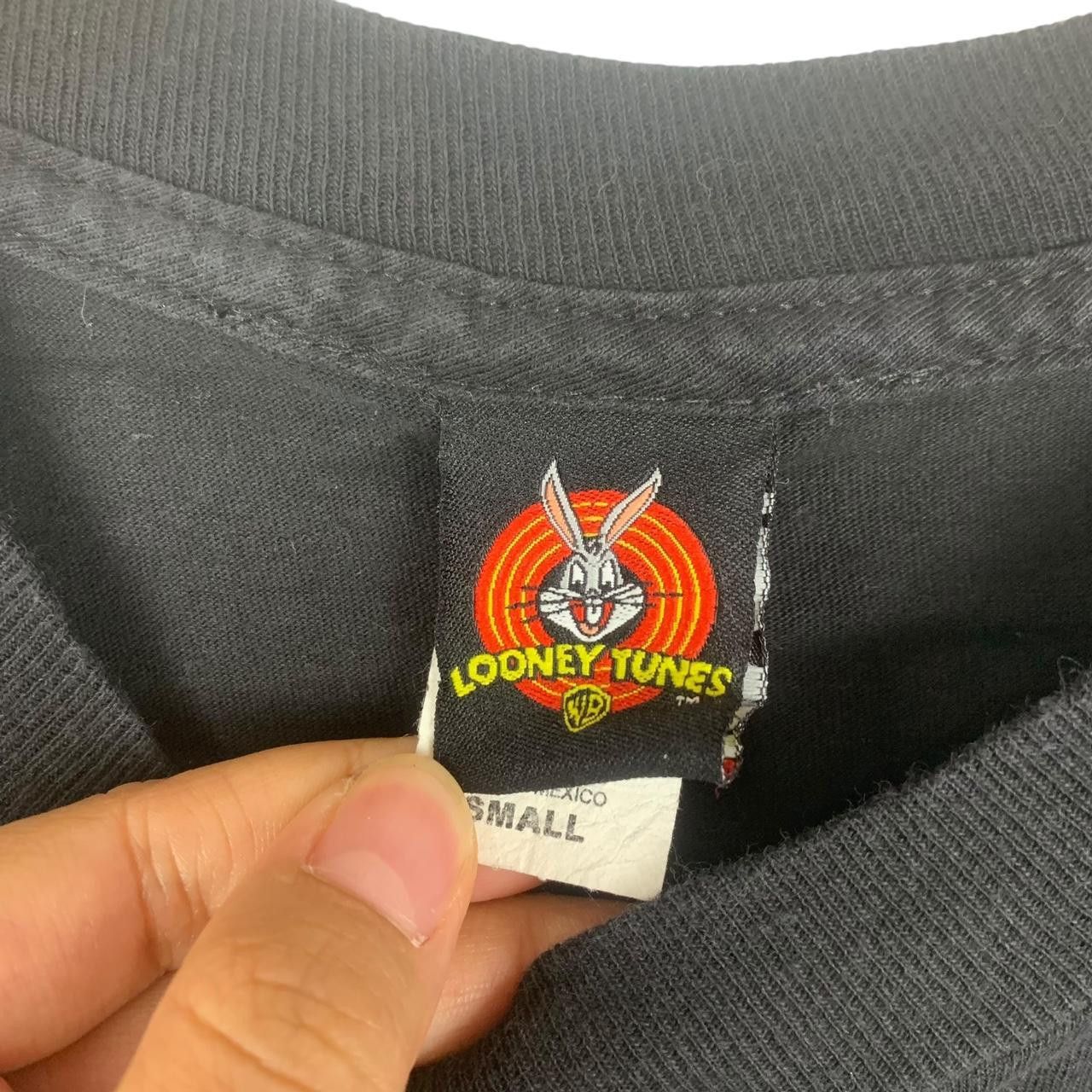 Vintage Vintage SPACE JAM x Looney Tunes Graffiti Styles Tee Shirt Size US S / EU 44-46 / 1 - 3 Thumbnail