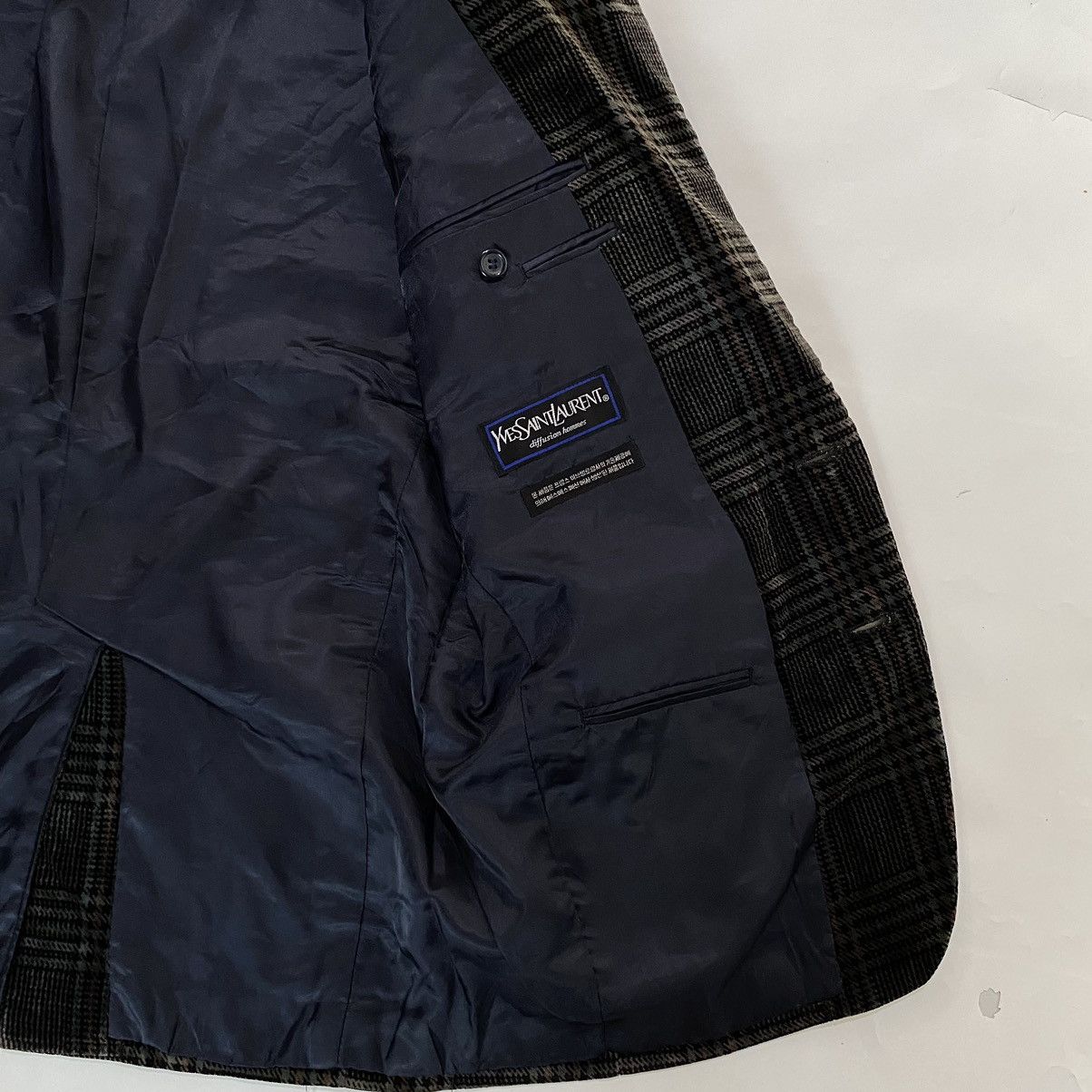 Yves Saint Laurent yves saint laurent blazer Size 40R - 10 Thumbnail
