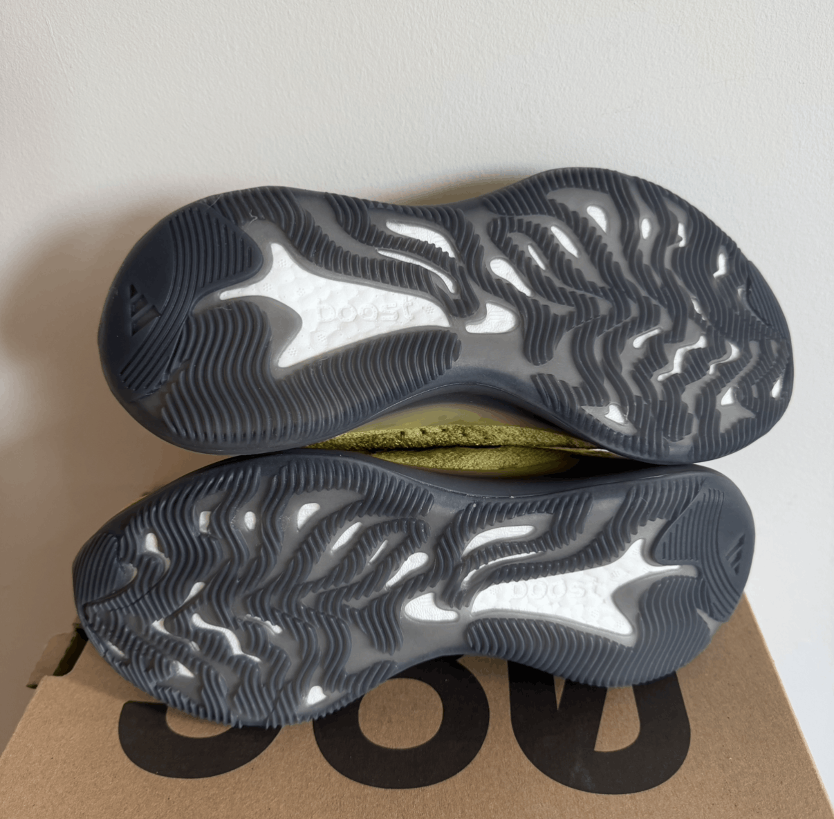 Yeezy Adidas Yeezy Boost 380 Hylte Glow Size US 6 / EU 39 - 7 Thumbnail