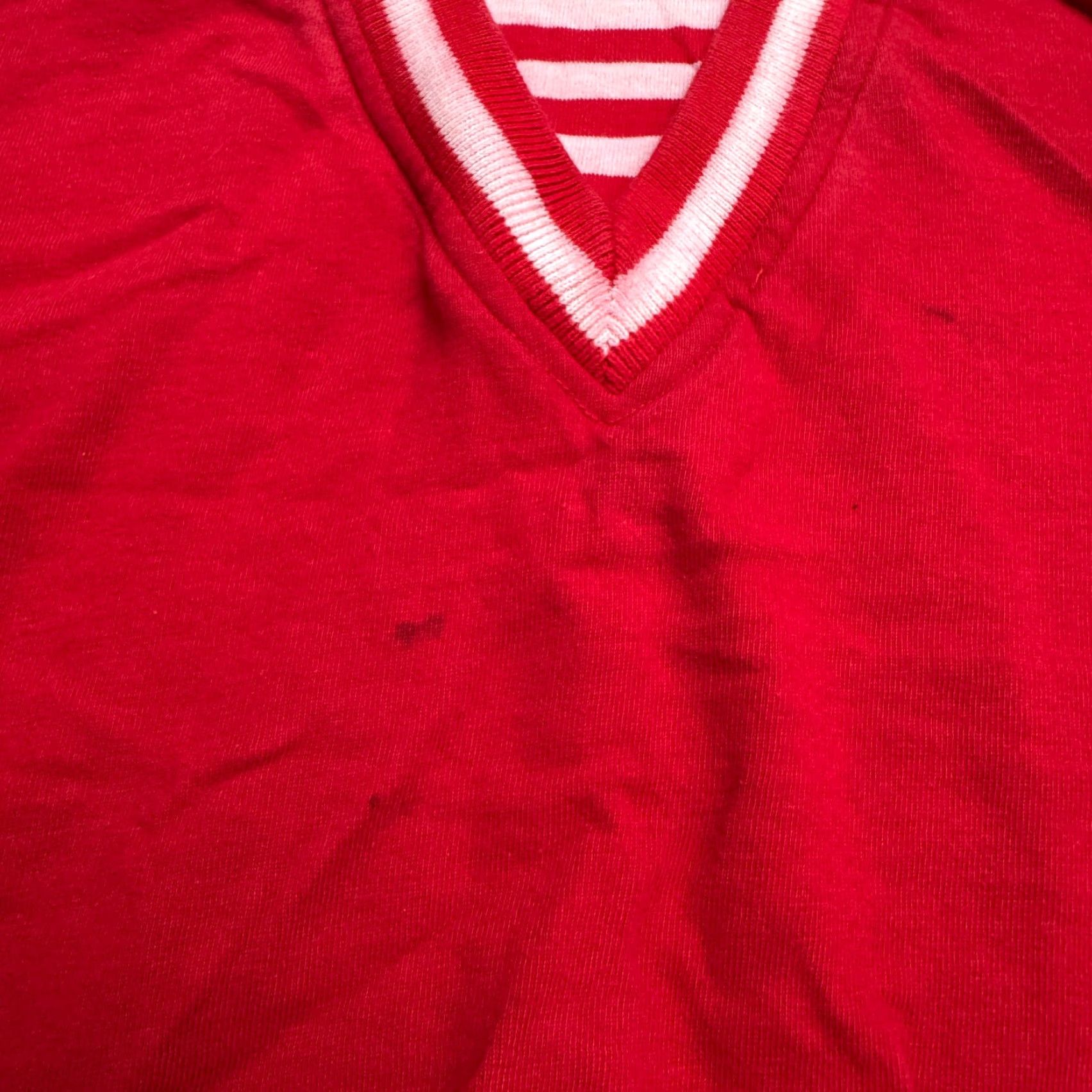 Neiman Marcus VINTAGE Neiman Marcus 80s Red Striped Knit Blouse Womens Large V-Neck Casual Short Sleeve Size L / US 10 / IT 46 - 4 Thumbnail