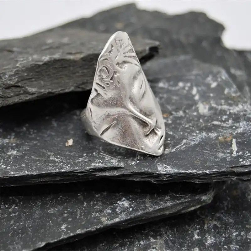 Jewelry × Vintage Vintage Human Face Ring Size ONE SIZE - 1 Thumbnail