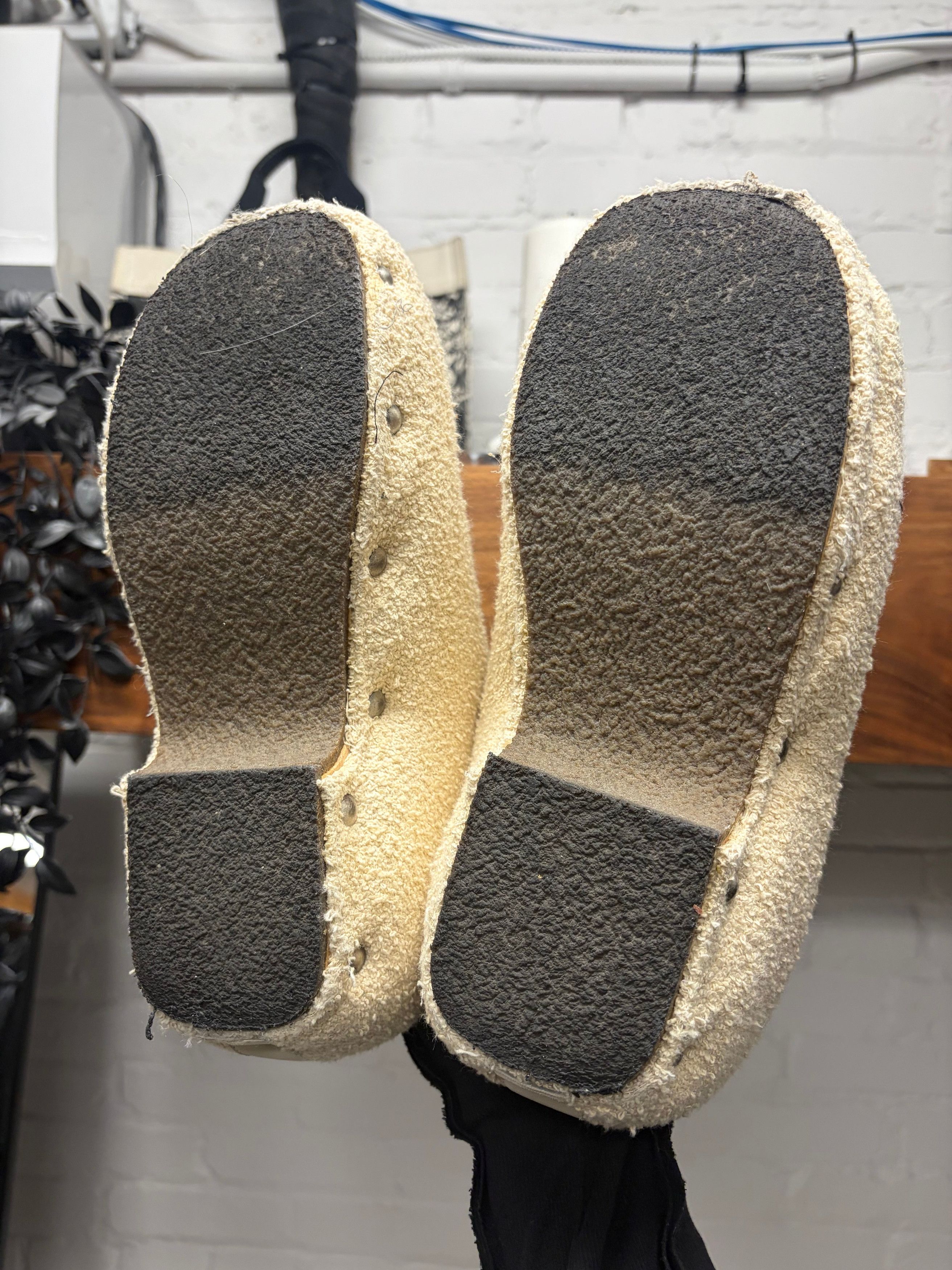 Acne Studios Acne Studios Terry Cloth ‘Shearling’ Mules Size US 9 / EU 42 - 4 Thumbnail