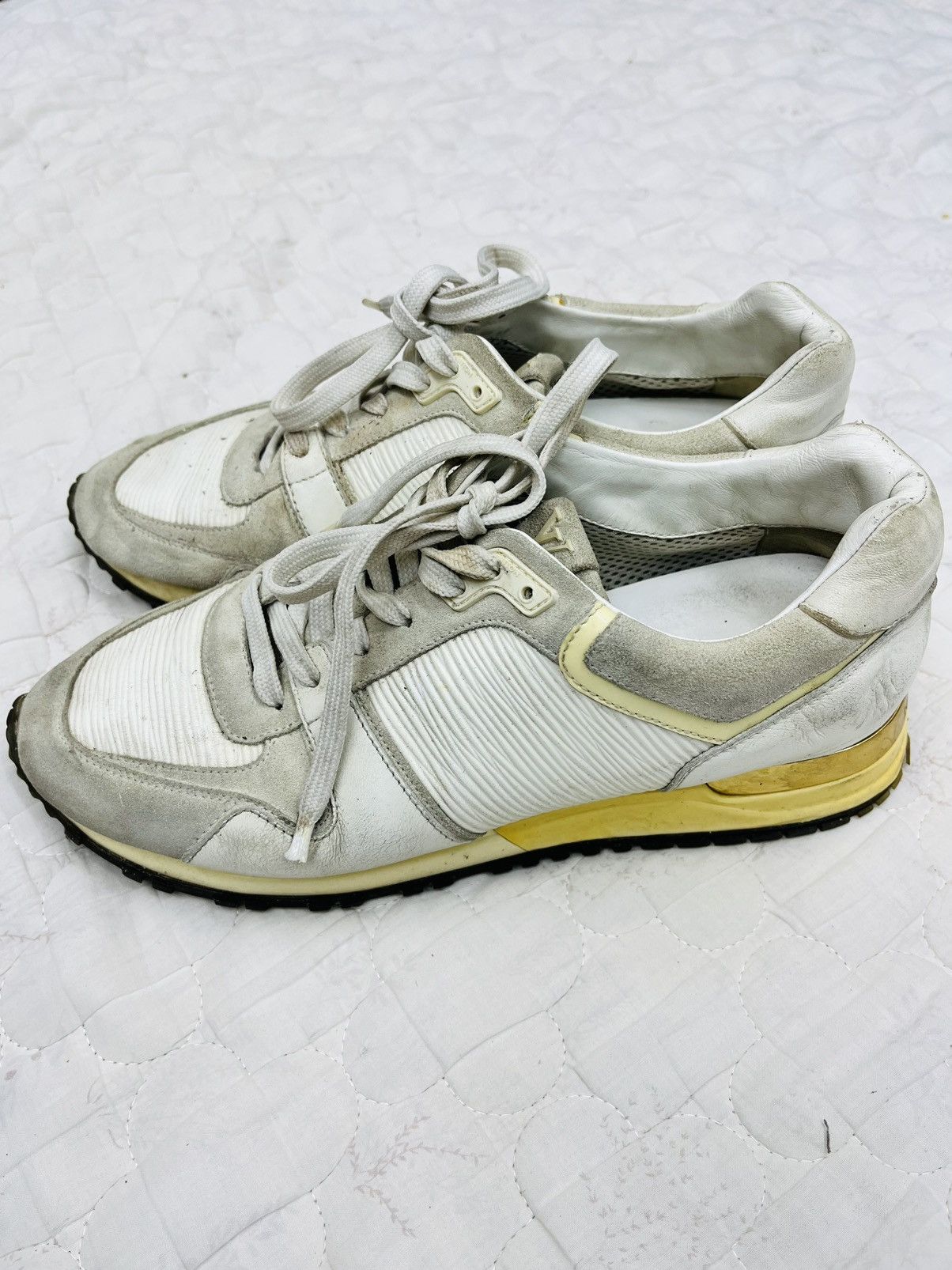 Louis Vuitton LOUIS VUITTON RUNAWAY LEATHER TRAINERS Size US 6 / IT 36 - 5 Thumbnail