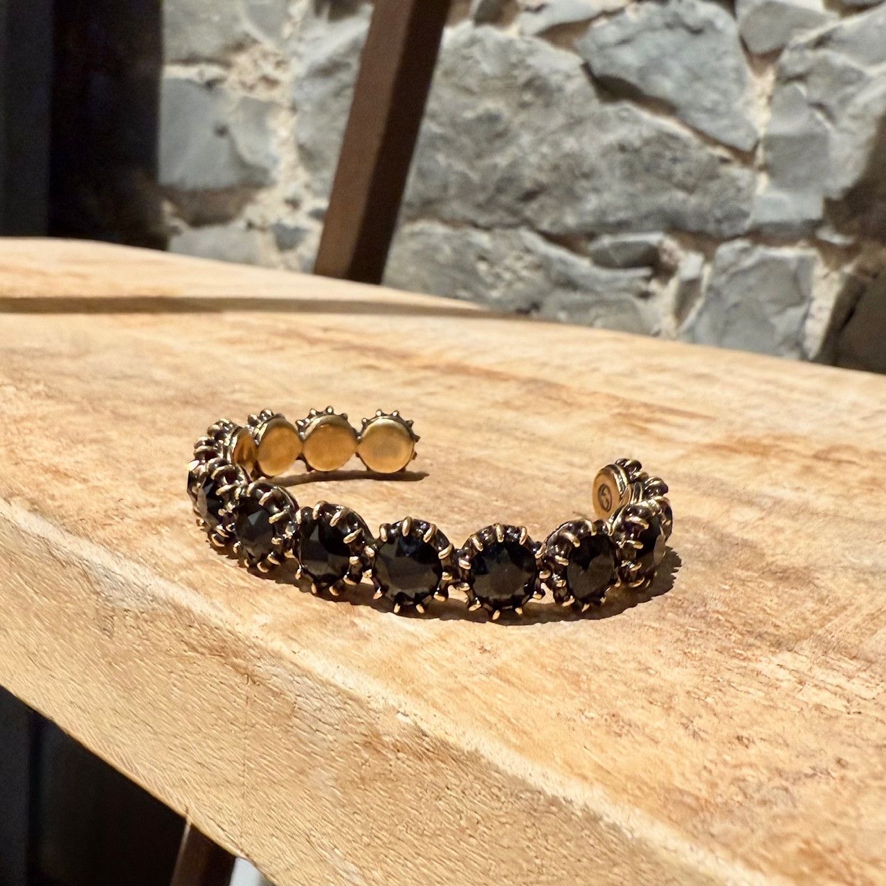 Gucci Gucci Crystal Black Stones Cuff Feline Bracelet - Size 16 Size ONE SIZE - 3 Thumbnail