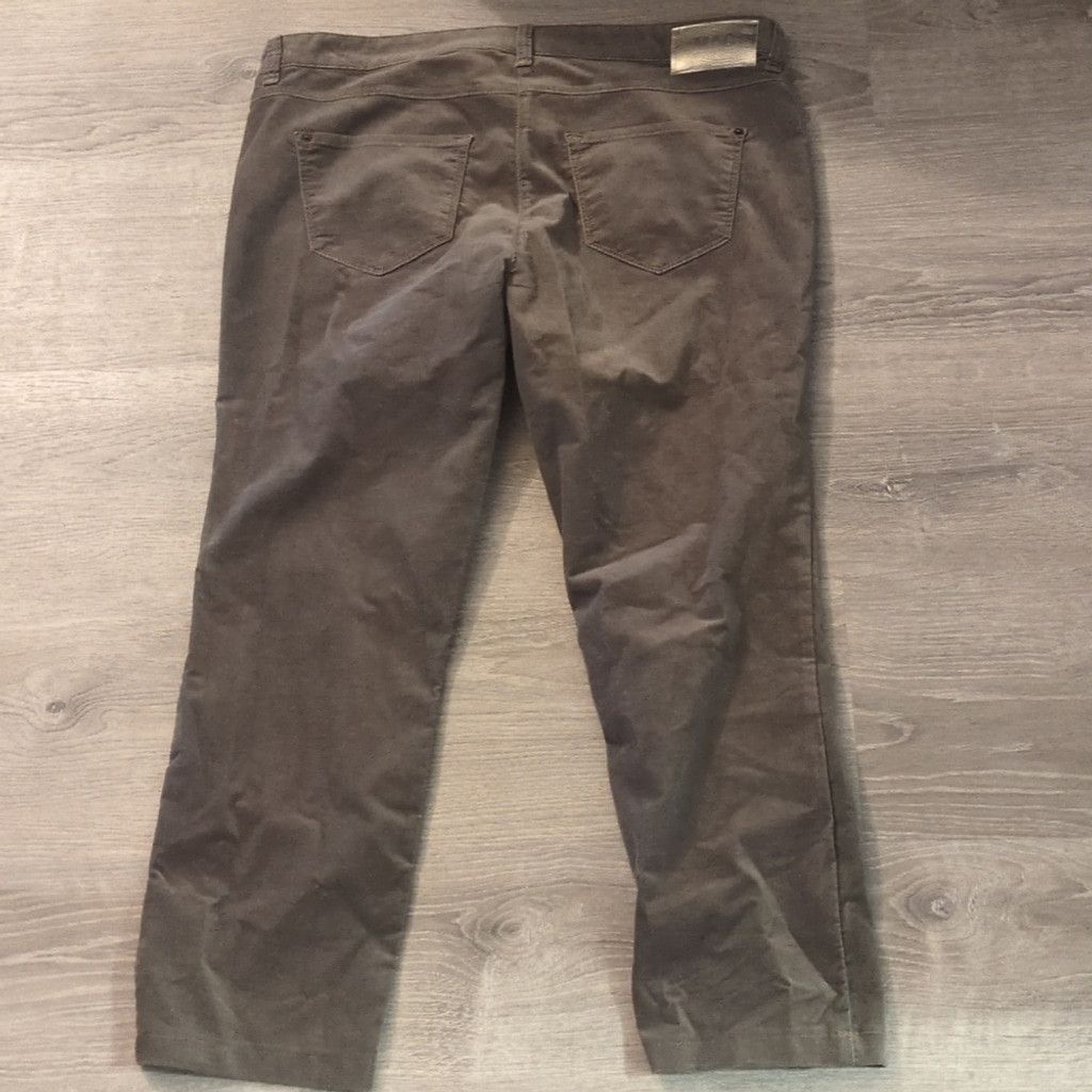 Other Mac Rich Jeans Khaki Green Slim Velvet Size 46/32 Size 32" / US 10 / IT 46 - 10 Thumbnail
