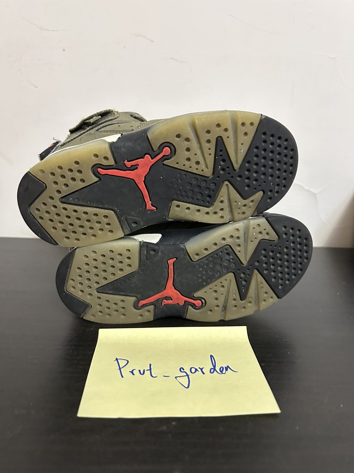 Nike (Kids) Nike Jordan 6 Travis Olive TD 10C Size US 5 / EU 37 - 6 Thumbnail