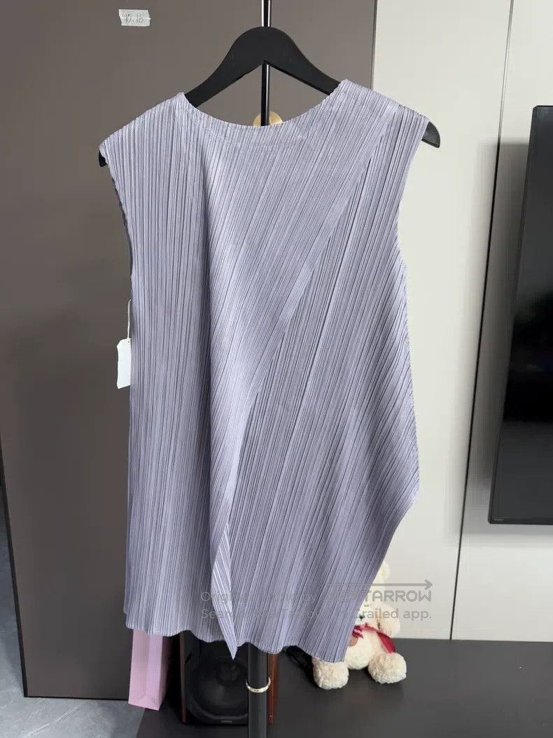 Issey Miyake Issey Miyake Main Line Twill Cardigan in Beige Size L / US 10 / IT 46 - 2 Thumbnail