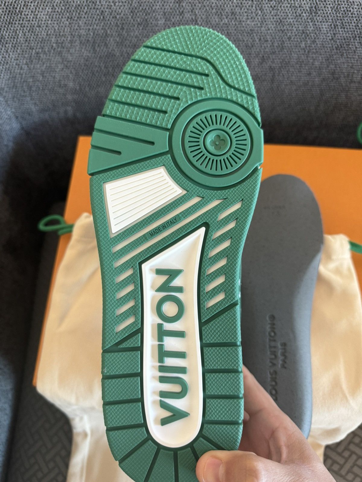 Louis Vuitton Louis Vuitton Men’s P9 Trainer Size US 7 / EU 40 - 8 Thumbnail
