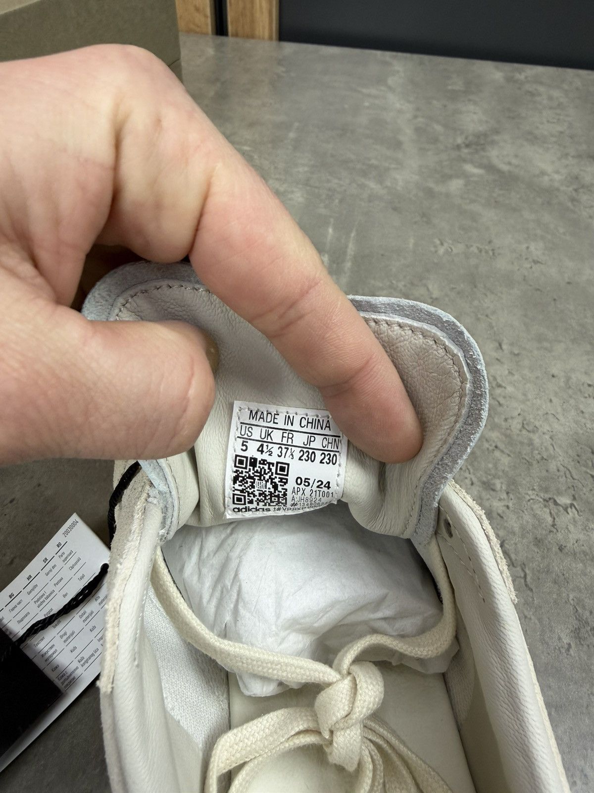 Adidas Adidas Y-3 Gazelle Cream White Sneakers Size 37 1/3 Size US 6.5 / IT 36.5 - 11 Thumbnail