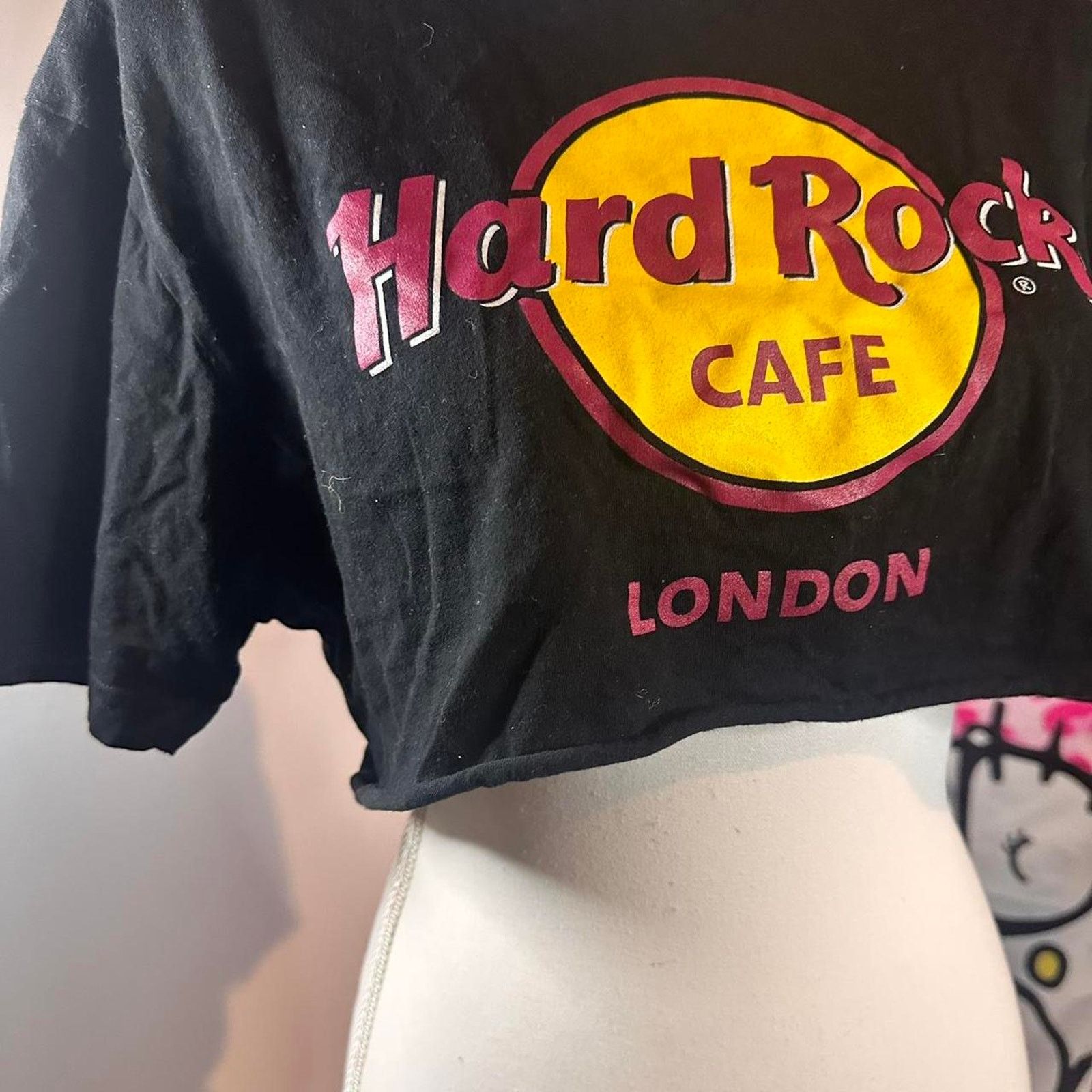 Hard Rock Cafe Hard Rock Women’s Vintage 71 Born In London Size Medium Size M / US 6-8 / IT 42-44 - 2 Thumbnail
