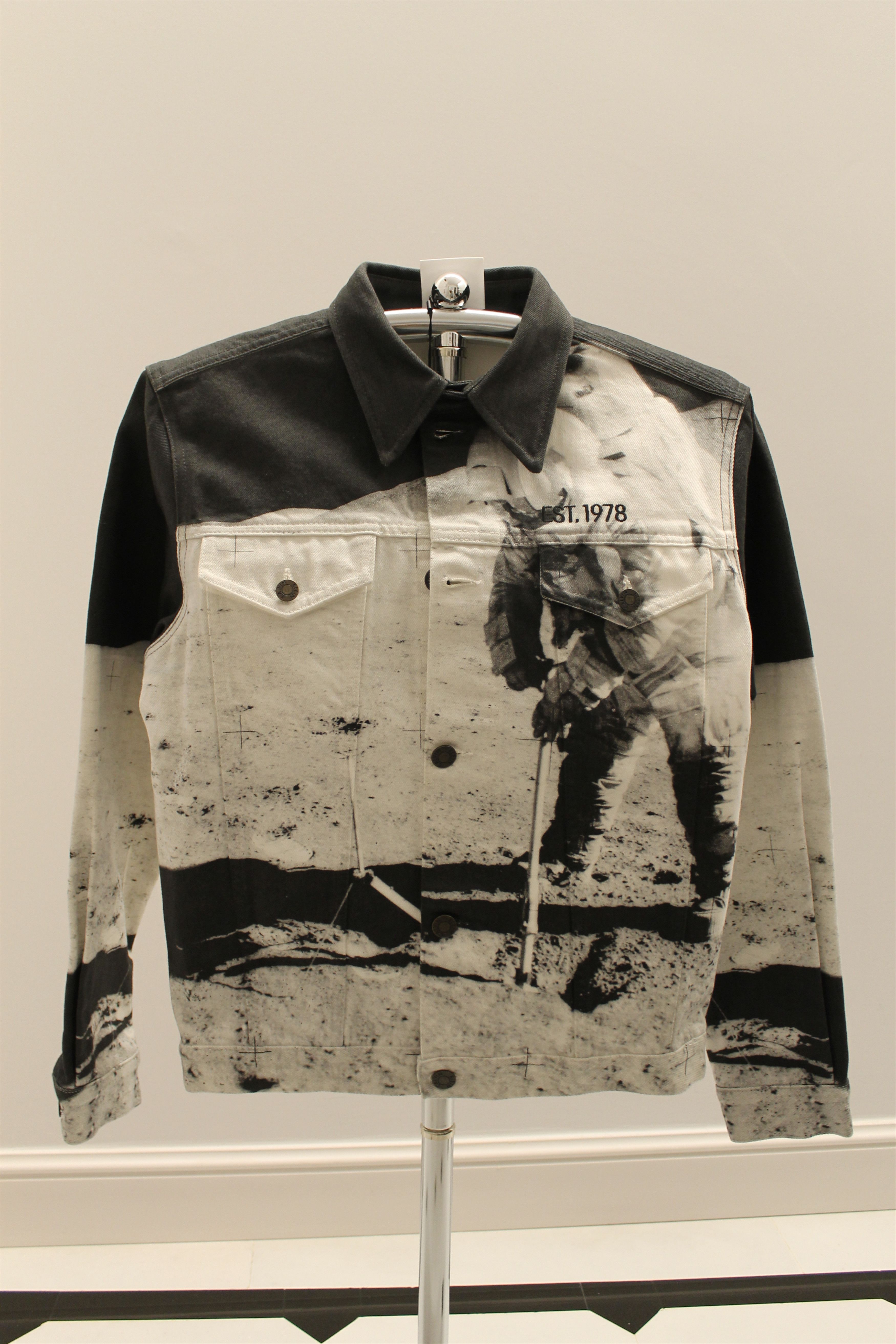 Calvin Klein 205W39NYC “Moon Landing” Denim Jacket by Raf Simons Size US M / EU 48-50 / 2 - 1 Thumbnail