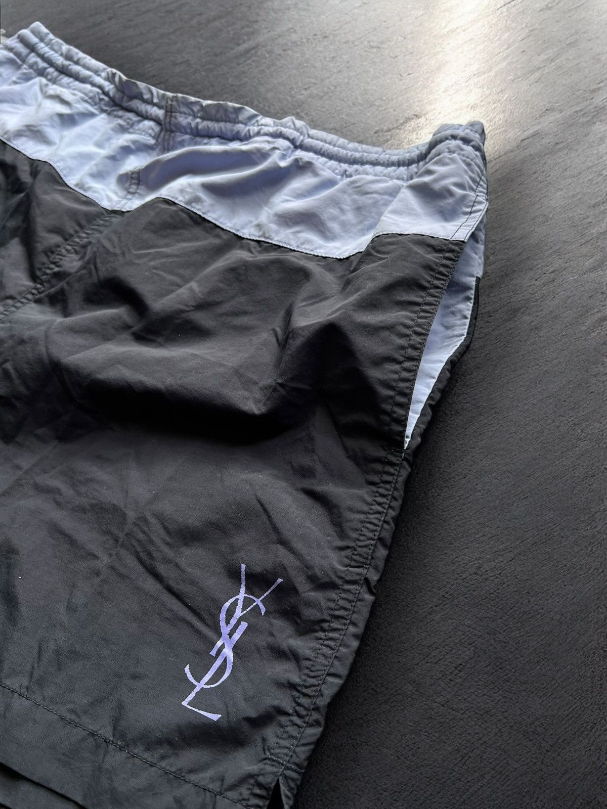 Yves Saint Laurent YSL Logo Swim Shorts in Blue Size US 32 / EU 48 - 2 Thumbnail