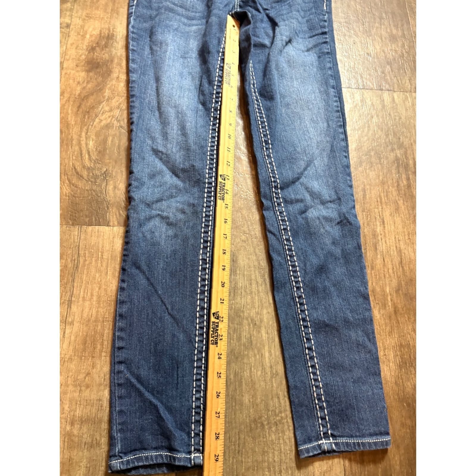 Denime Paisley Sky Jeans Womens Size 6 Blue Denim Embordered 5-Pocket Design Size 28" / US 6 / IT 42 - 2 Thumbnail