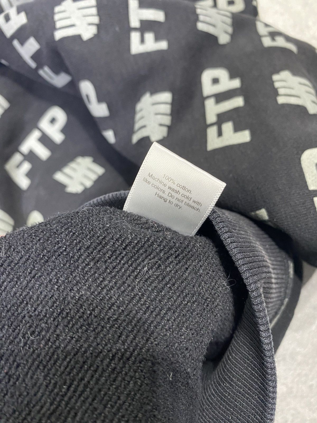 Fuck The Population × Undefeated FTP X undefeated fuckthepopulation hoodie all over OG Size US L / EU 52-54 / 3 - 9 Thumbnail