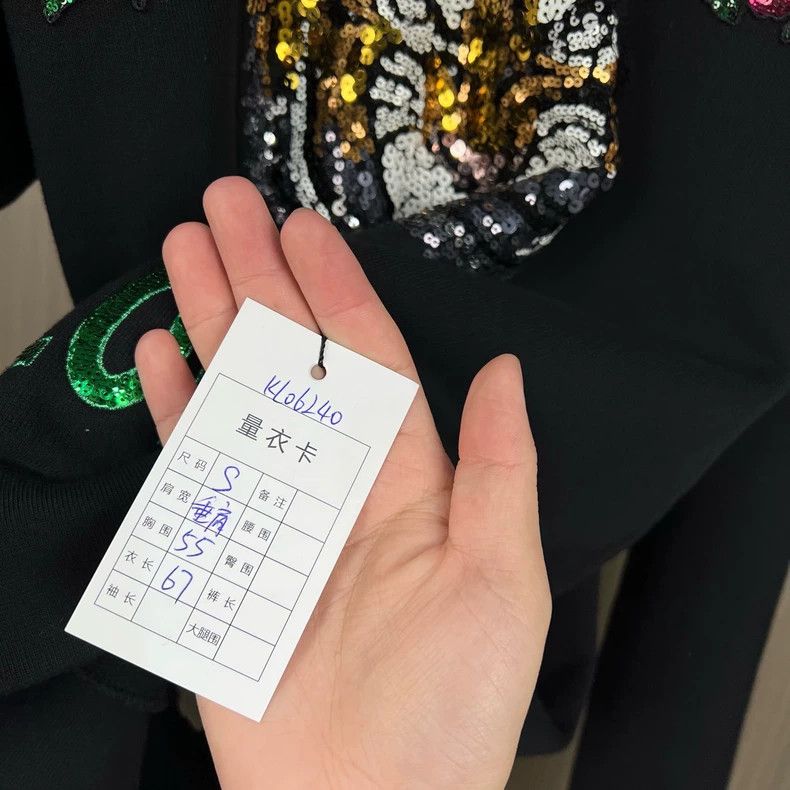 Gucci Gucci Sequin tiger head embroidered hoodie 2502-Nextarrow Size US S / EU 44-46 / 1 - 8 Thumbnail