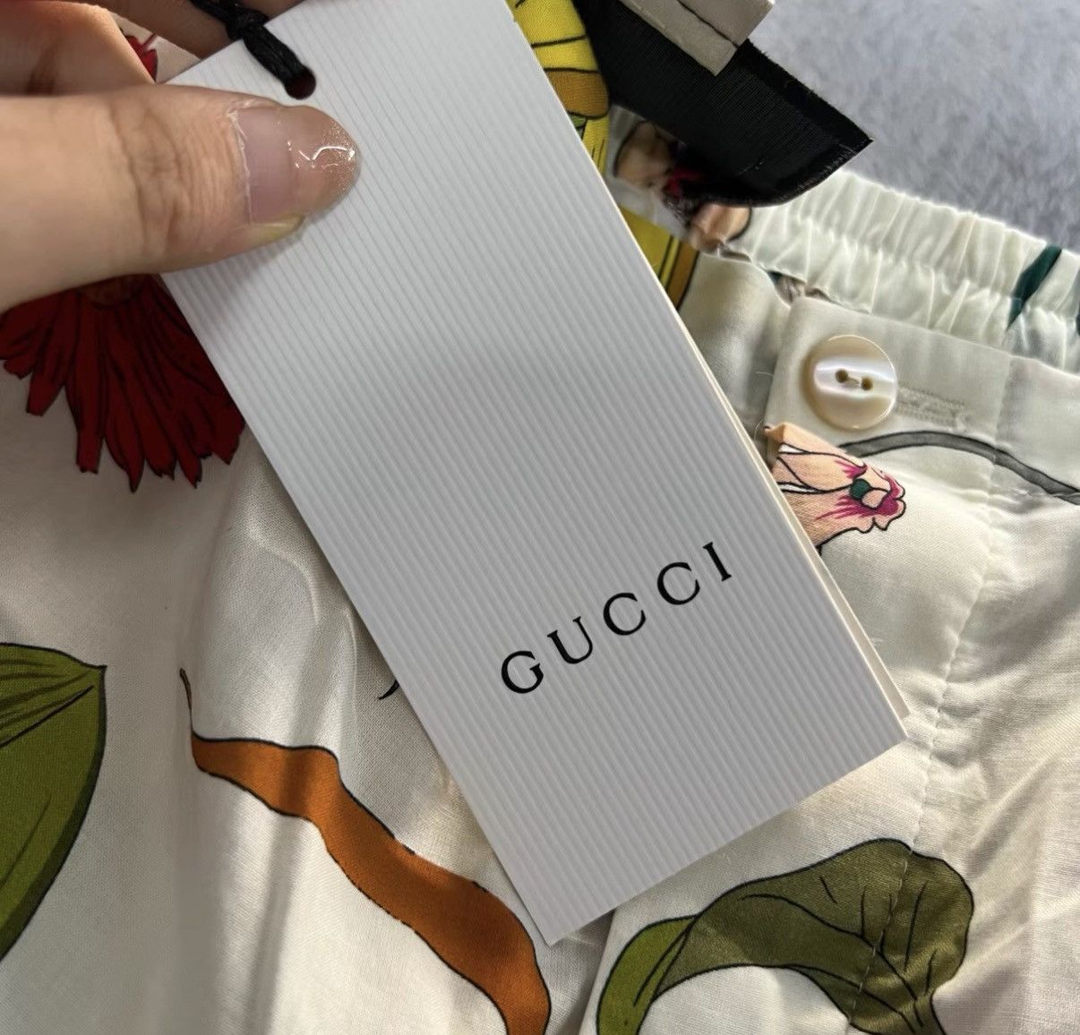 Gucci Gucci Floral All-over Print Shorts J41 Size US 30 / EU 46 - 4 Thumbnail