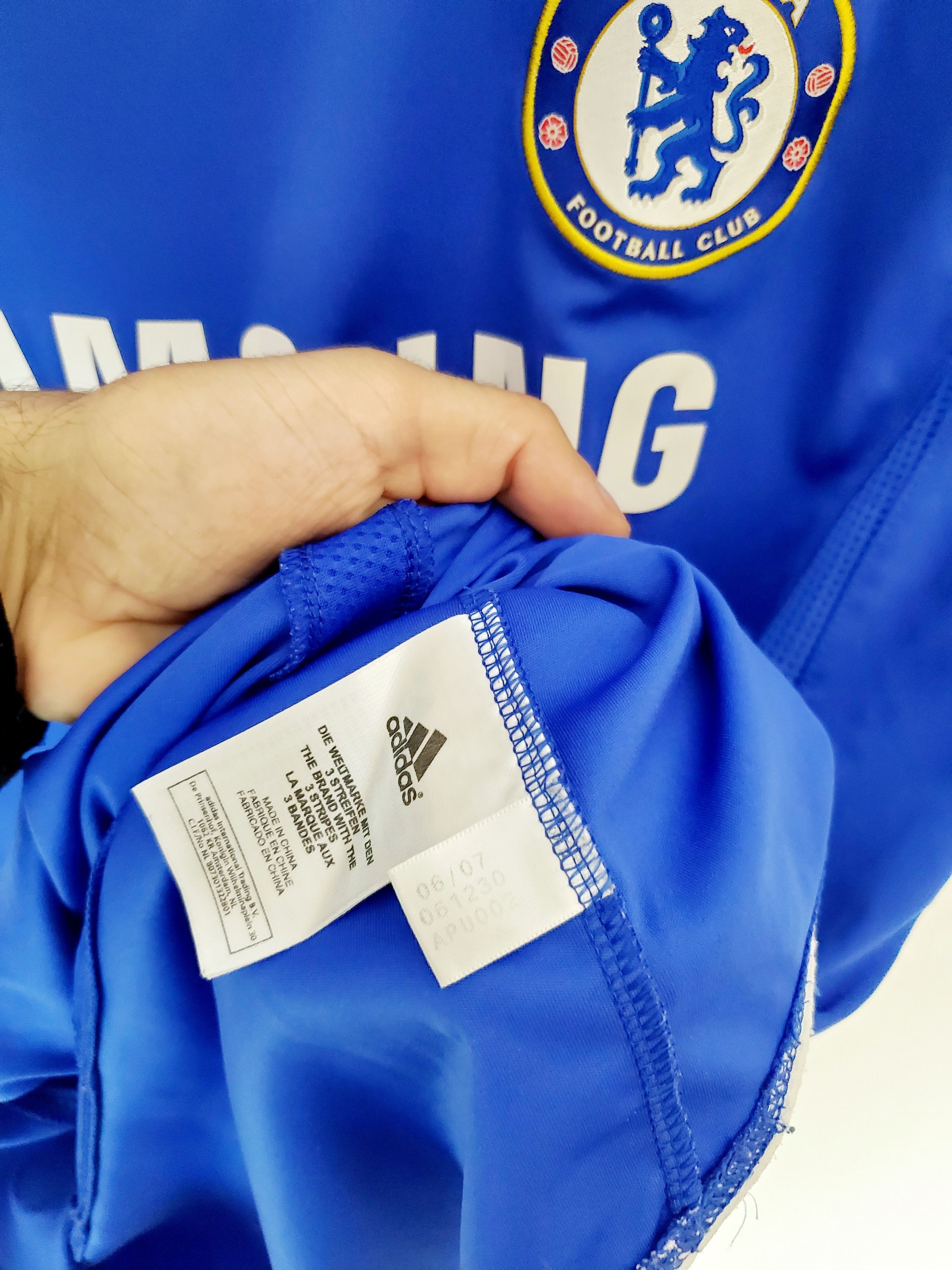 Adidas × Chelsea Soccer Vintage 2006-08 Chelsea adidas Home jersey M perfect conditi Size US M / EU 48-50 / 2 - 7 Thumbnail
