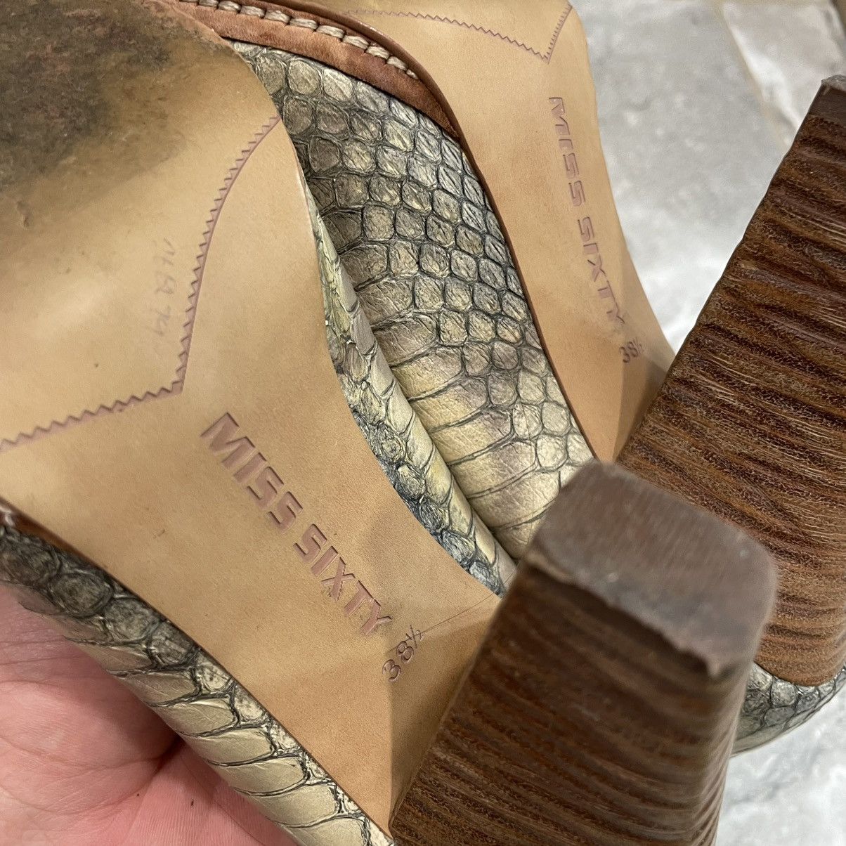 Other Miss sixty Heel 90s shoes anaconda snake cobra alligator y2k Size US 8.5 / IT 38.5 - 7 Thumbnail