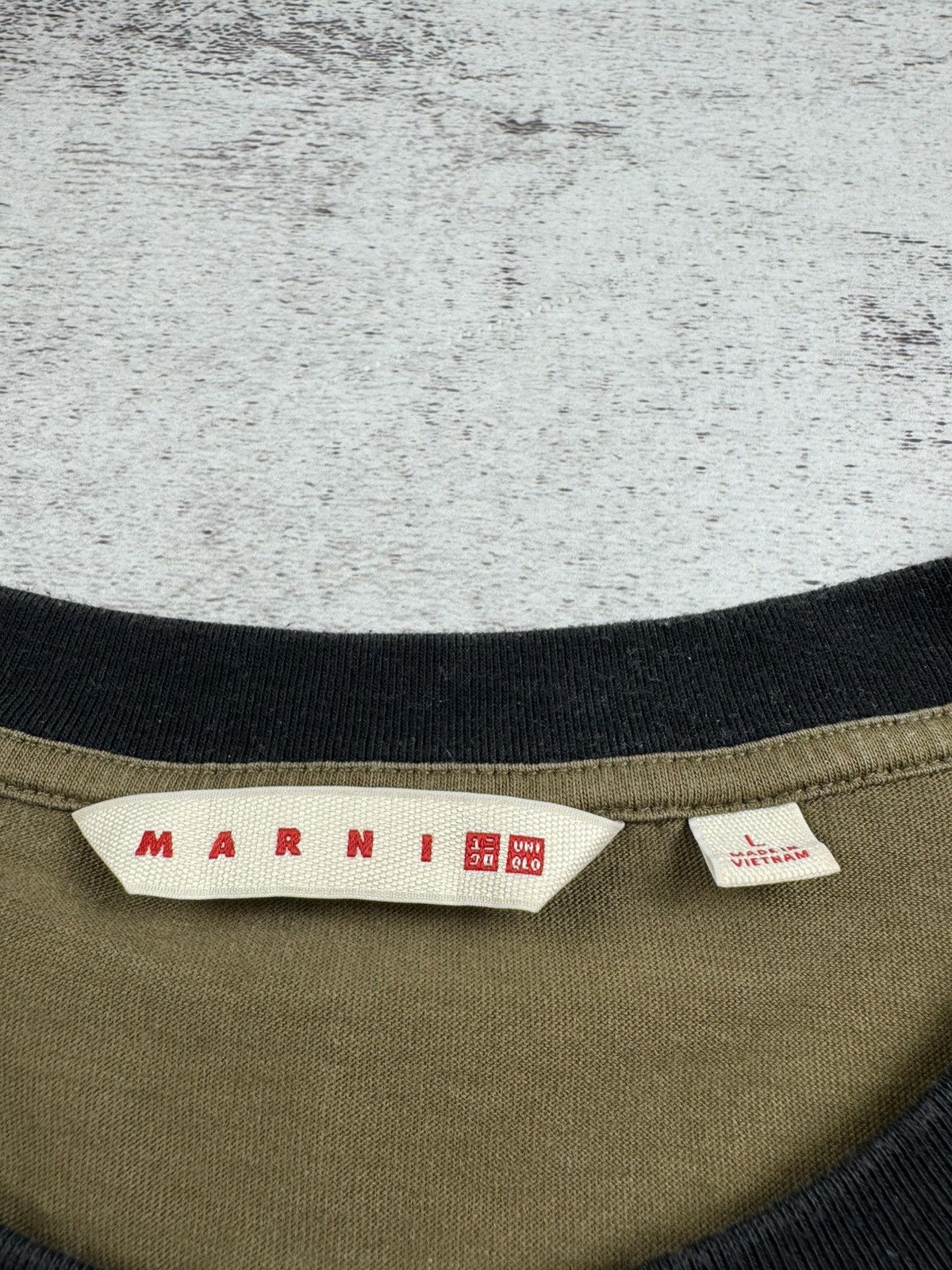 Marni × Uniqlo MARNI X UNIQLO Yellow Basic Blank Large Luxury Cotton Jersey Basic T-Shirt Tee Size US L / EU 52-54 / 3 - 8 Thumbnail