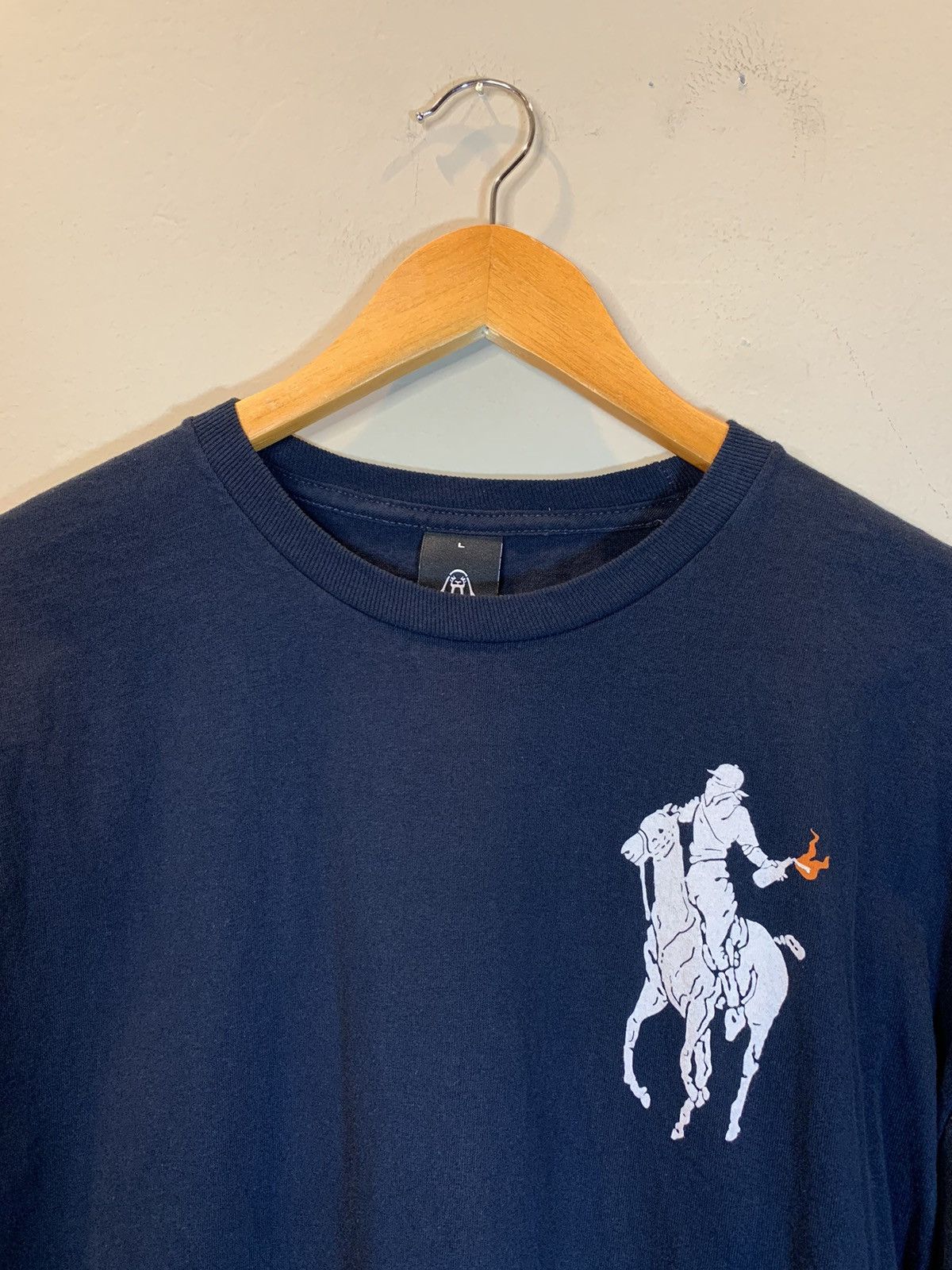 Upper Playground *RARE* Vintage Upper Playground Molotov Cocktail Horse Shirt Size US L / EU 52-54 / 3 - 2 Thumbnail