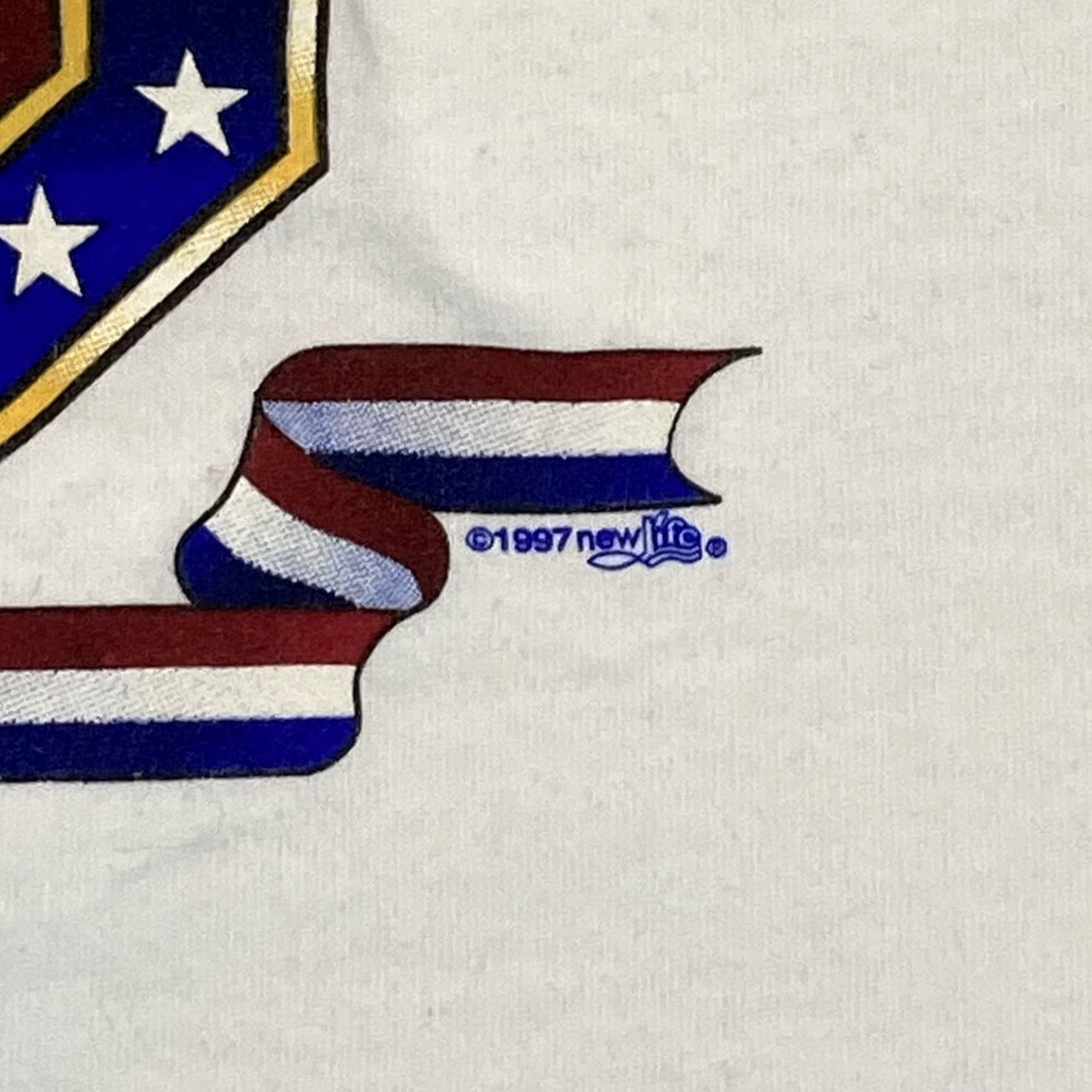 Vintage VINTAGE Proud to Be An American T Shirt XL 1990s White 3D Flag Eagle Patriot VFW Alore Mens Size US XL / EU 56 / 4 - 4 Thumbnail