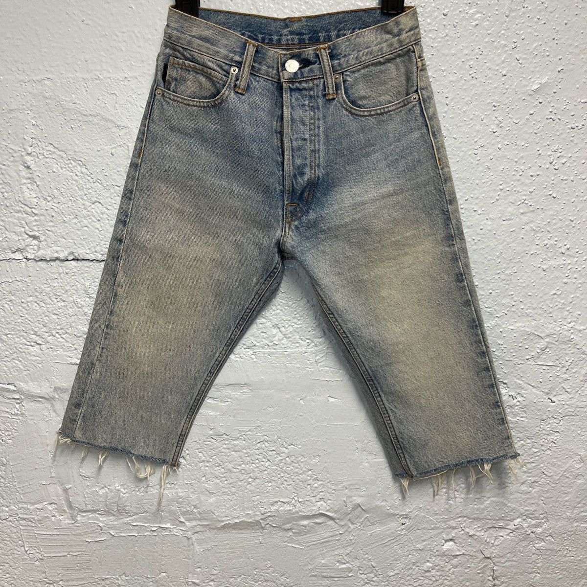 Helmut Lang Helmut Lang Distressed Denim Shorts Size 24" / US 00 / IT 34 - 1 Thumbnail