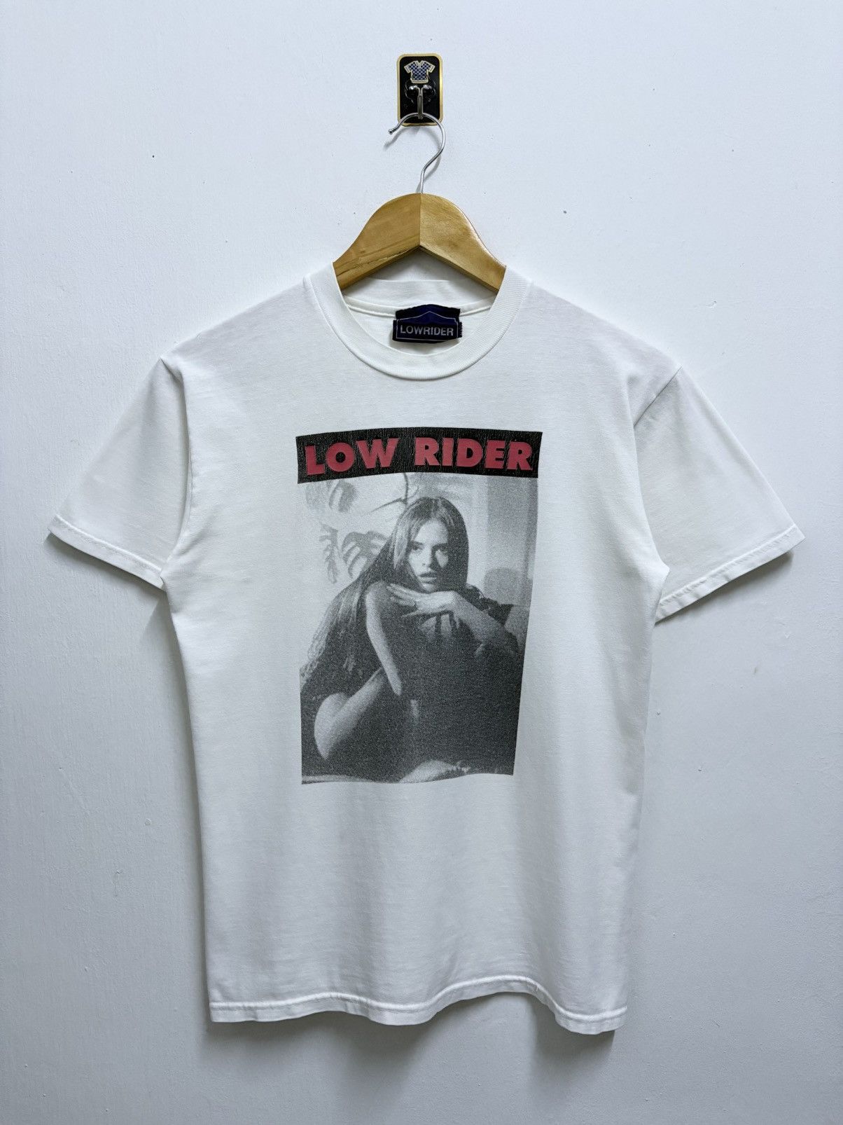 POP MAGAZINE Vintage 90's Low Rider - Kendall Jenner Portrait T-Shirt Size US S / EU 44-46 / 1 - 1 Thumbnail