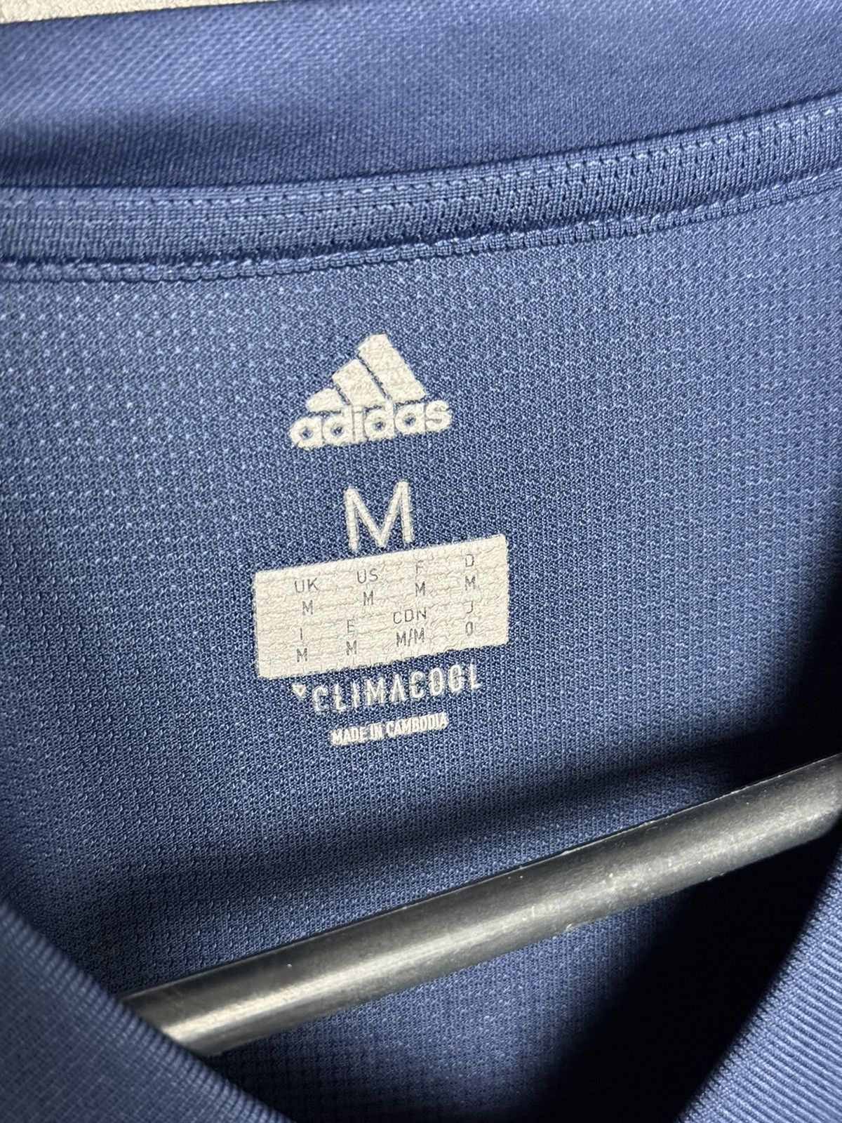 Adidas Sweden National Team 17/18 Training Football Jersey T-Shirt Size US M / EU 48-50 / 2 - 9 Thumbnail