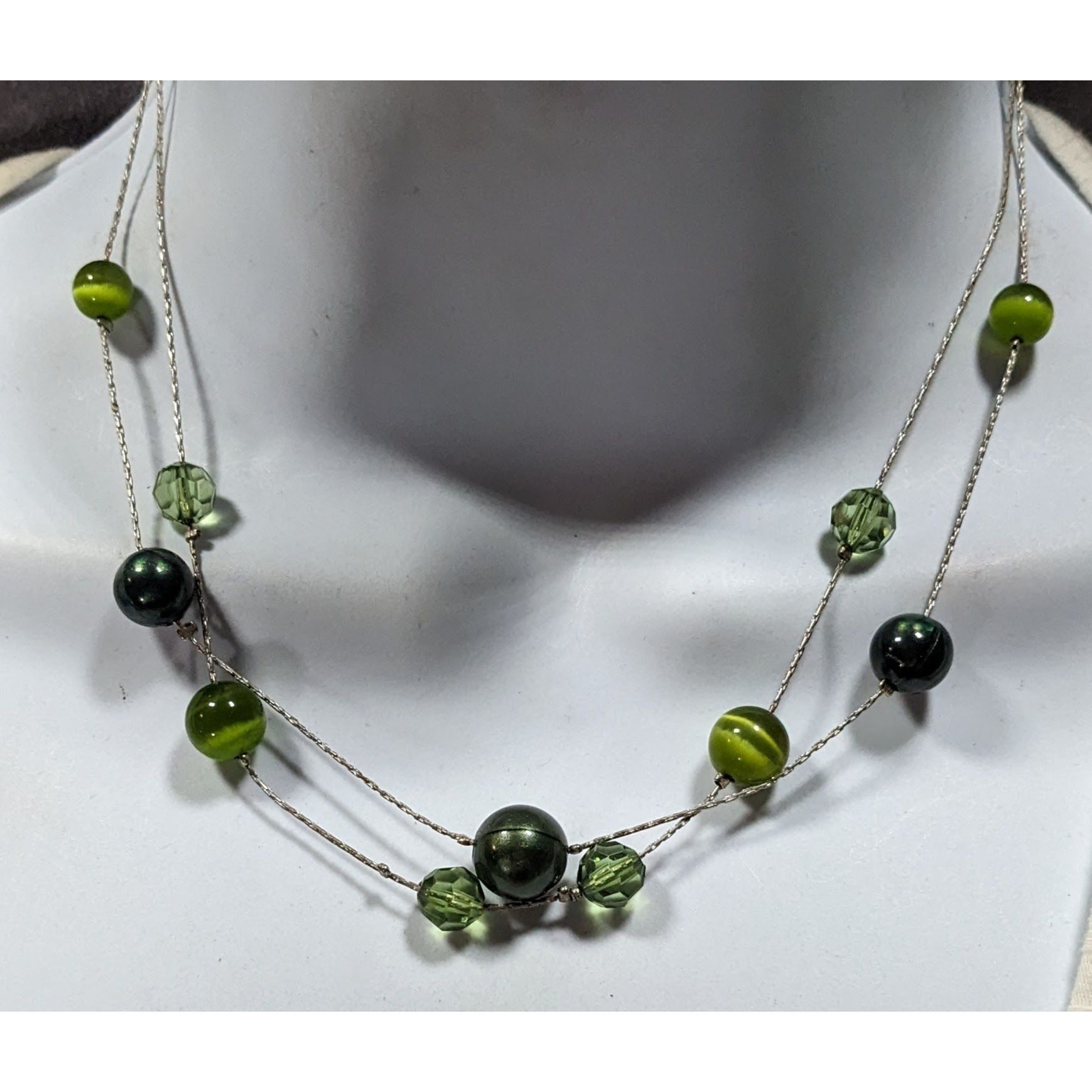 Other Whimsical Layered Green And Silver Tone Station Necklace Size ONE SIZE - 2 Thumbnail