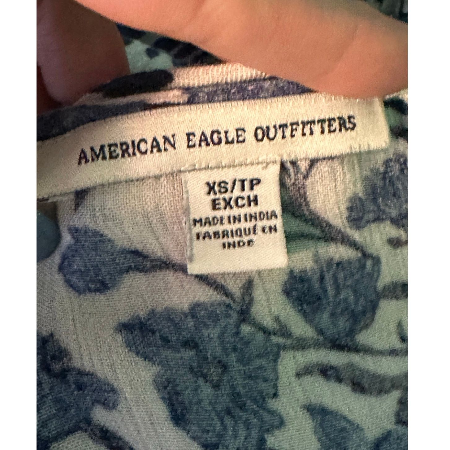 American Eagle Outfitters American Eagle white blue floral crop boho top size XS Size XS / US 0-2 / IT 36-38 - 3 Thumbnail