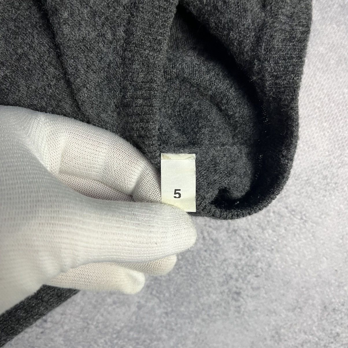 Lacoste Vintage Lacoste Wool Gray Sweater Streetwear Y2K Designer Size US L / EU 52-54 / 3 - 9 Thumbnail