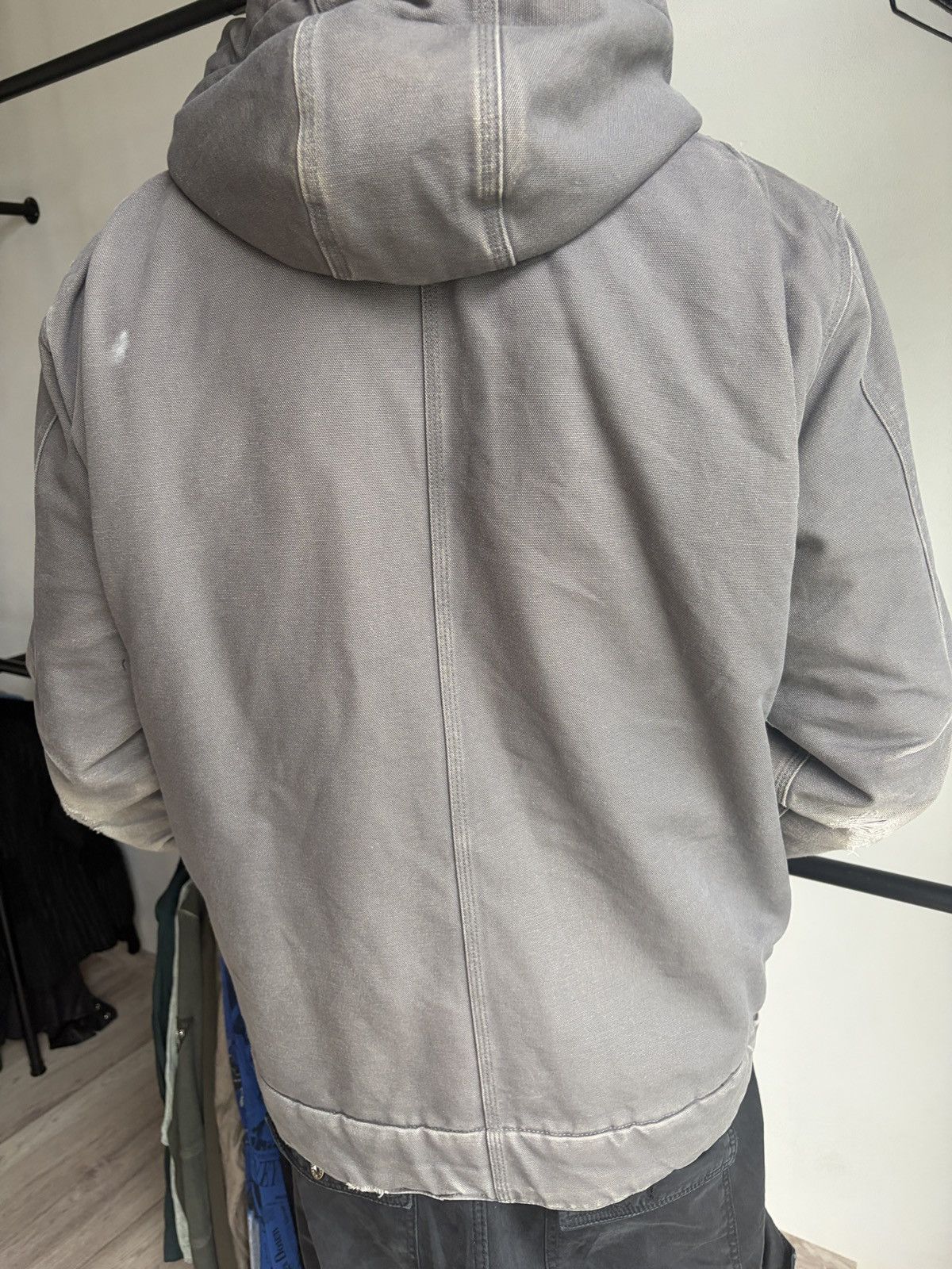 Carhartt Carhartt Hooded Duck Canvas Work Jacket Faded Distressed Size US L / EU 52-54 / 3 - 21 Thumbnail